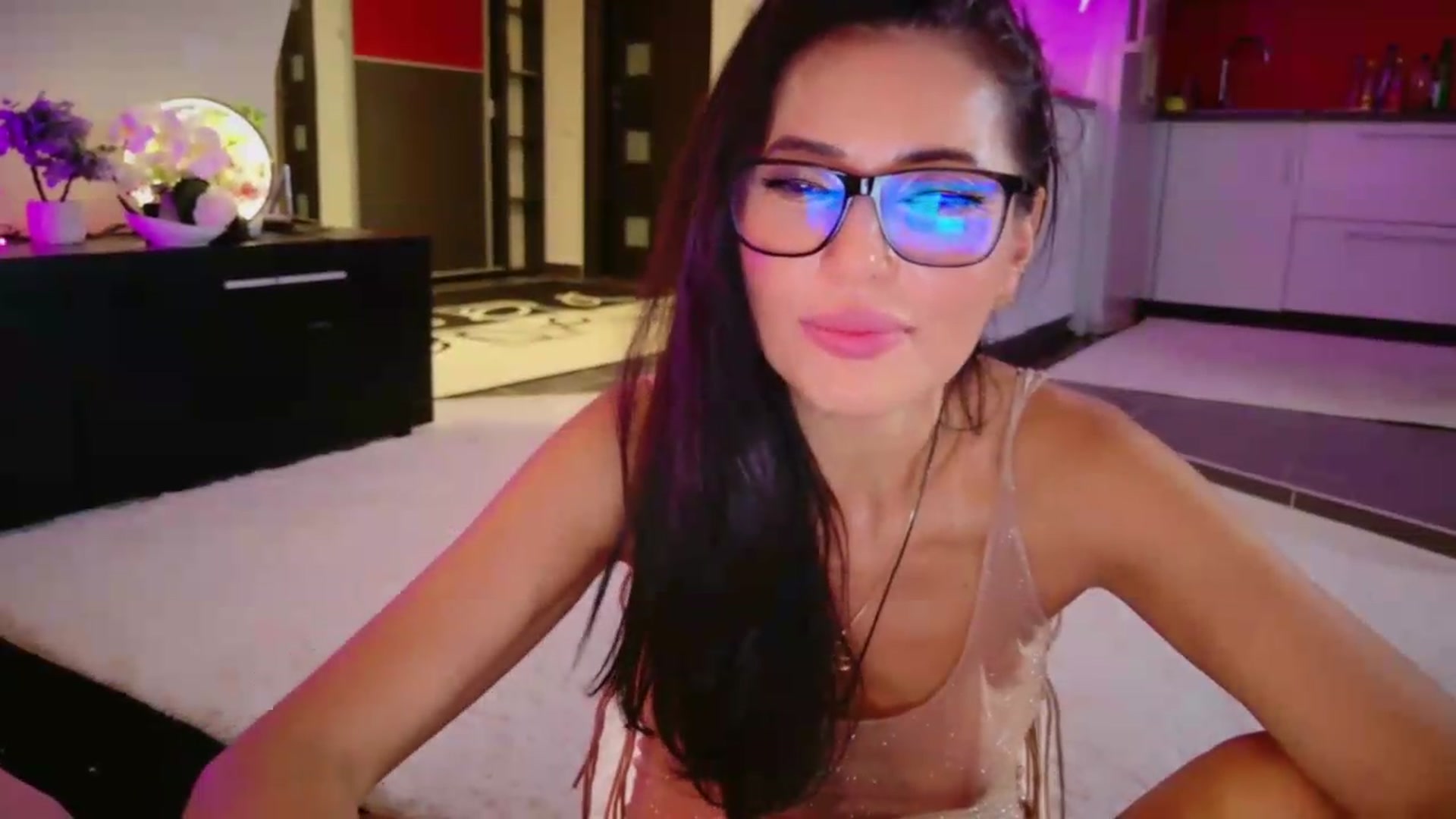 Gallery image thumbnail from SmileyTinaa's myfreecams stream on, 09/04/2026, 02:32 image 16 of 20