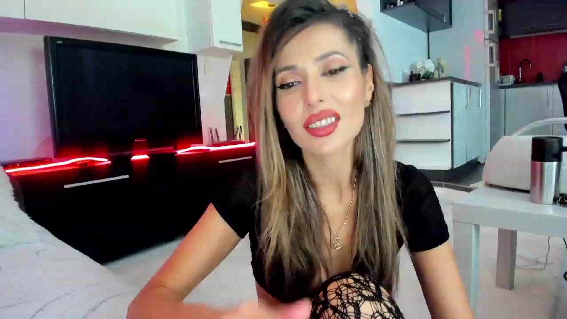 Gallery image thumbnail from SmileyTurkey's myfreecams stream on, 11/23/2023, 23:28 image 18 of 20