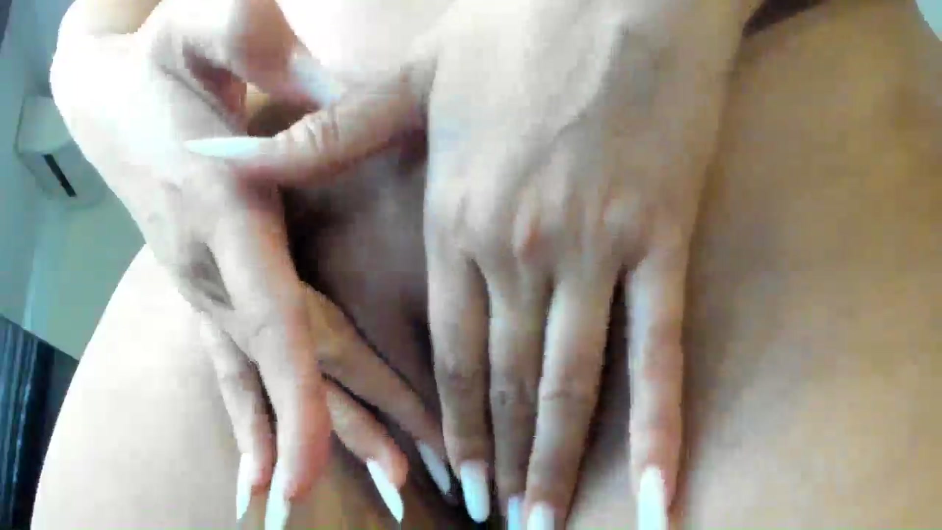 Gallery image thumbnail from SmokingHot's myfreecams stream on, 05/14/2025, 16:53 image 12 of 20