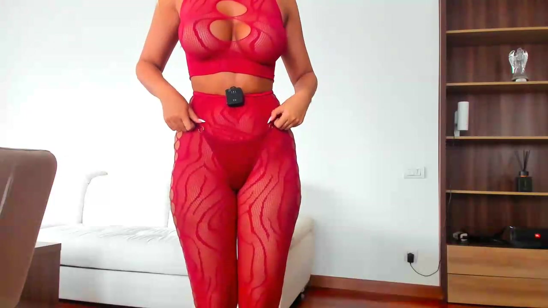 Gallery image thumbnail from SmokingHot's myfreecams stream on, 07/28/2026, 13:33 image 9 of 20