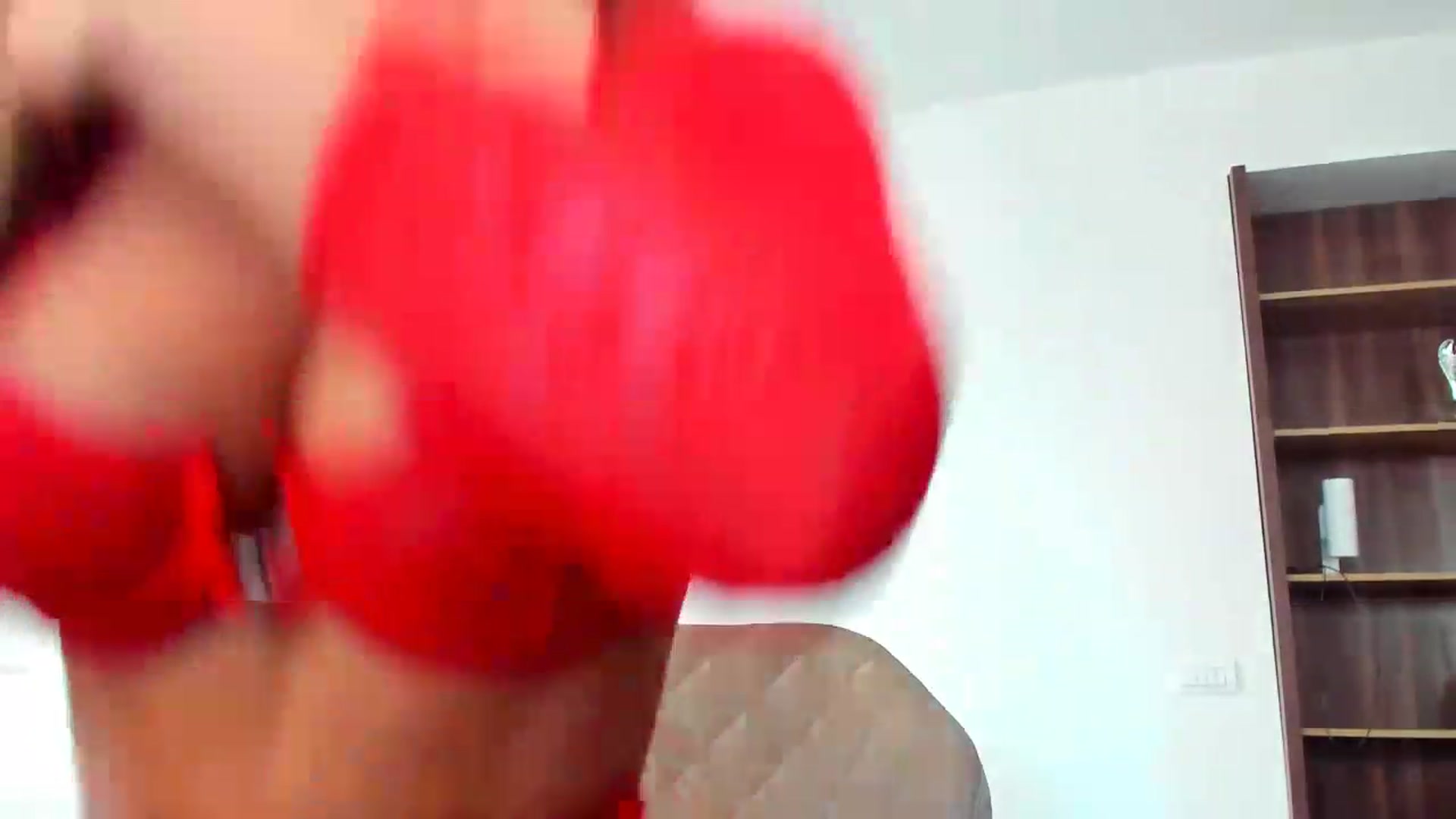 Gallery image thumbnail from SmokingHot's myfreecams stream on, 08/26/2026, 18:17 image 4 of 20