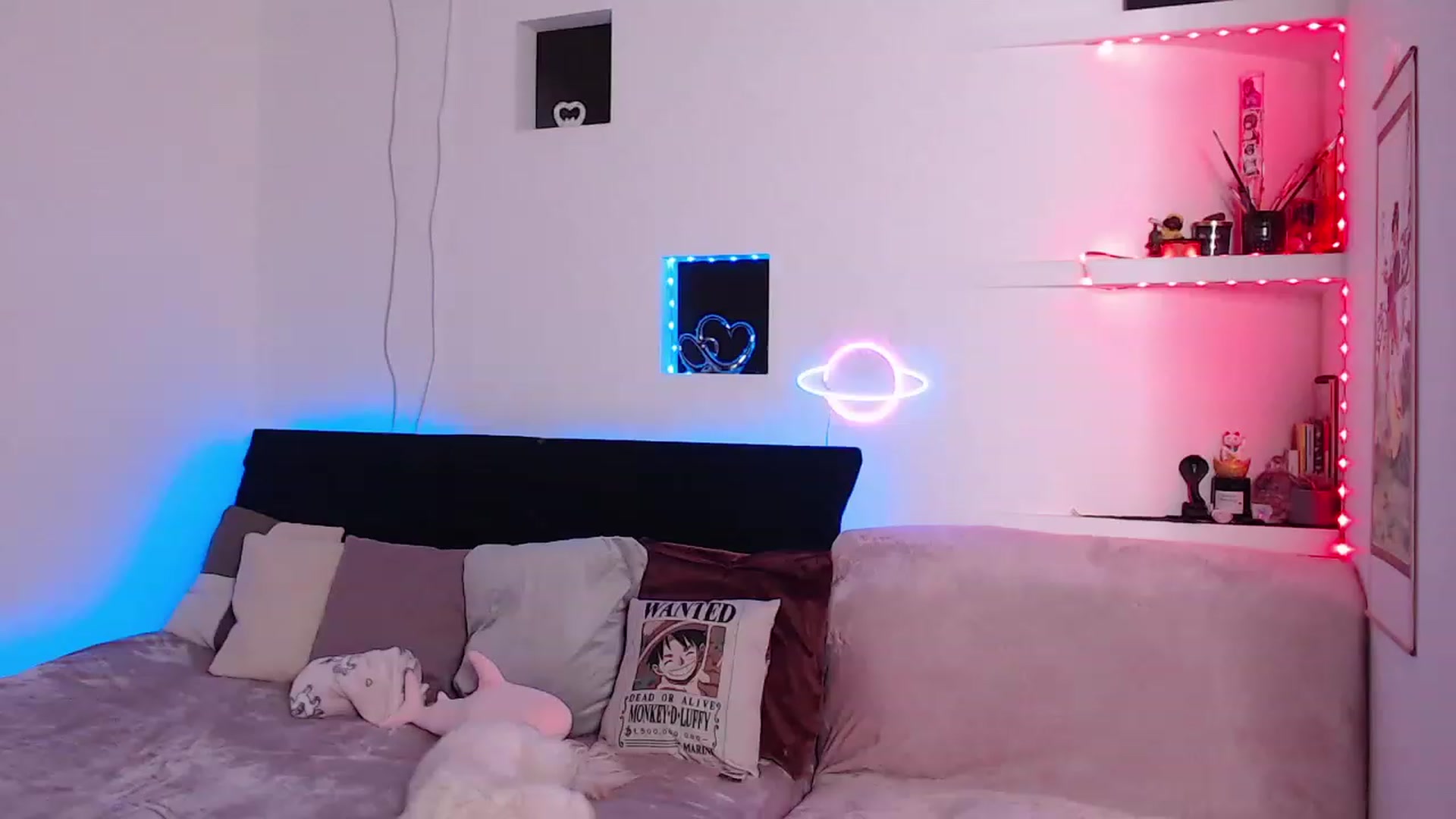 Gallery image thumbnail from Smoky_Mercury's myfreecams stream on, 04/23/2023, 22:54 image 8 of 20