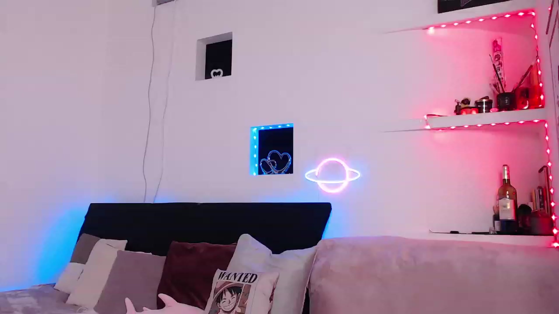 Gallery image thumbnail from Smoky_Mercury's myfreecams stream on, 04/28/2023, 02:55 image 13 of 20