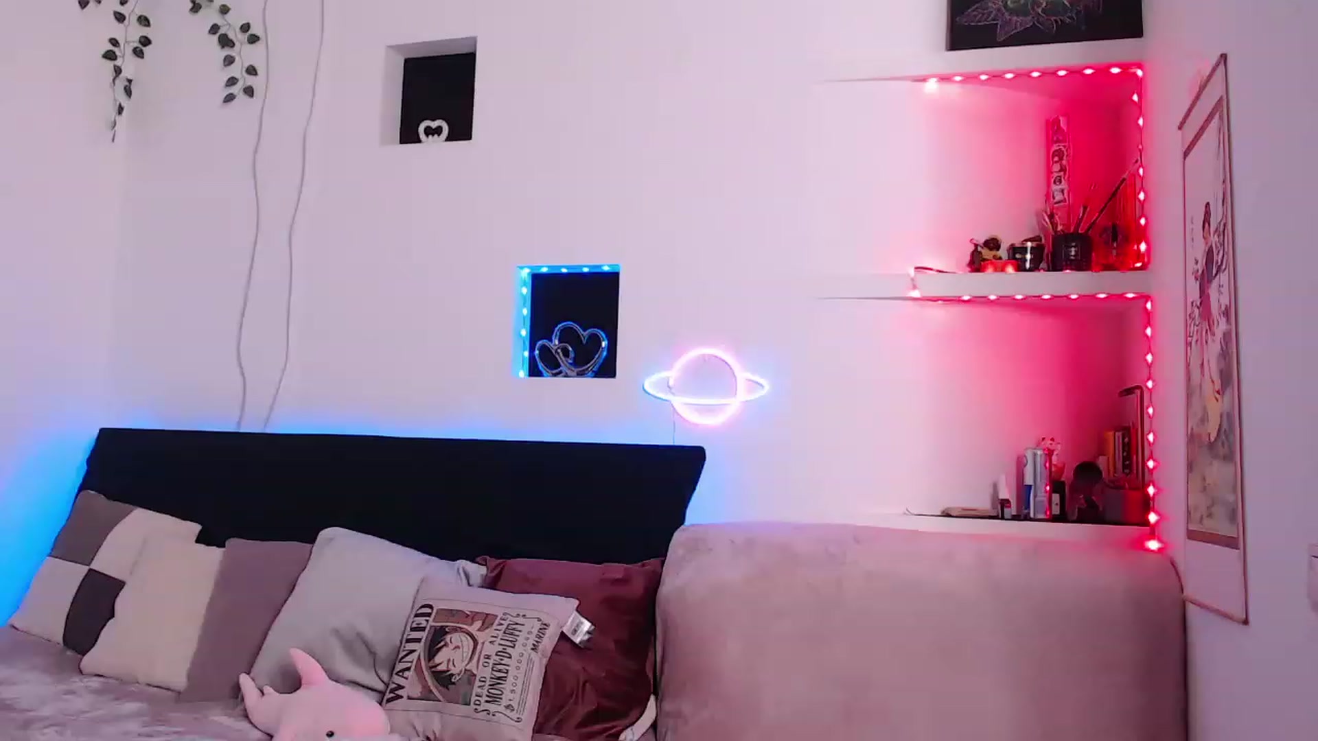 Gallery image thumbnail from Smoky_Mercury's myfreecams stream on, 05/14/2023, 03:01 image 13 of 20