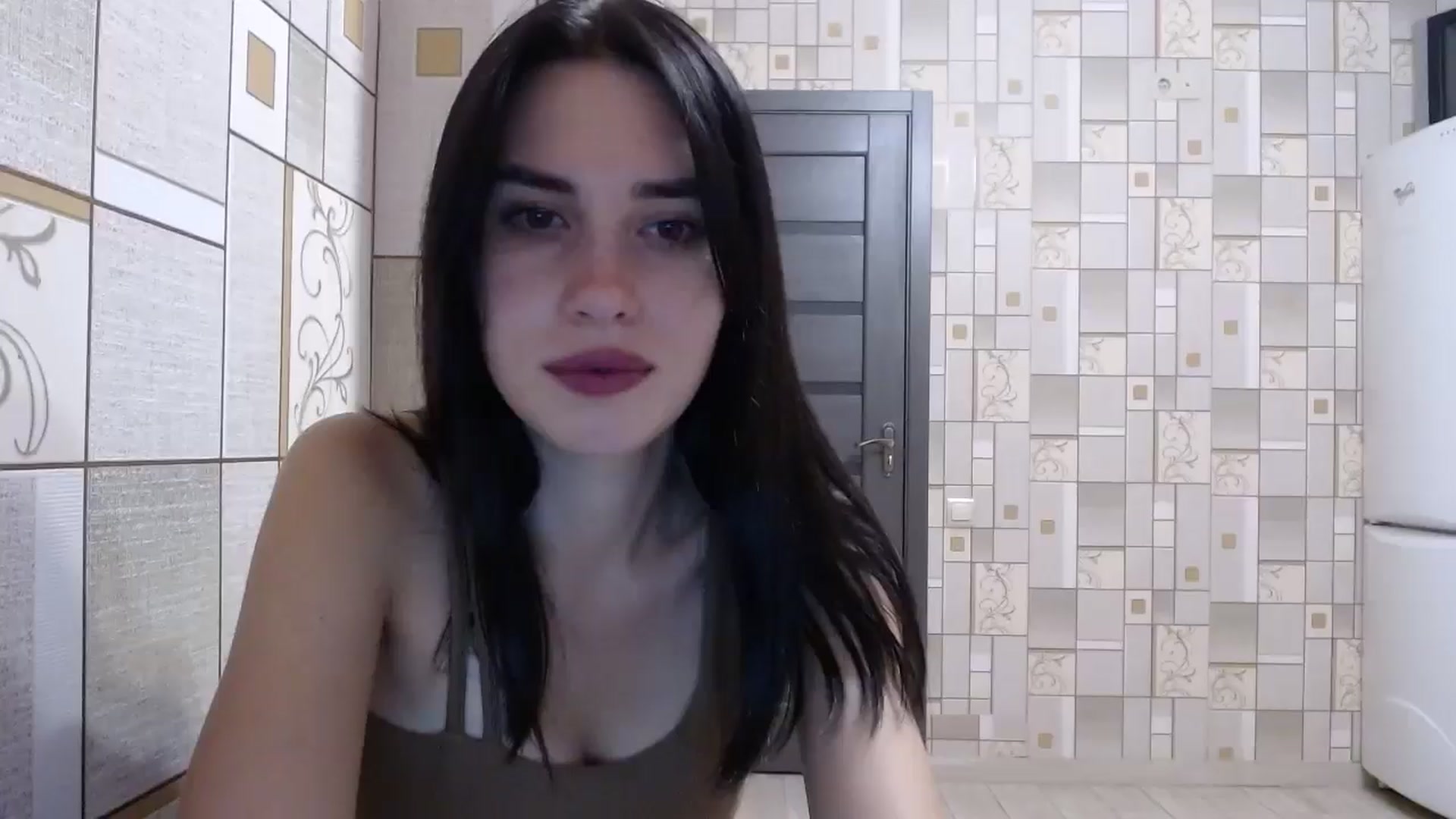 Gallery image thumbnail from Smoosi's myfreecams stream on, 06/28/2024, 23:26 image 3 of 20