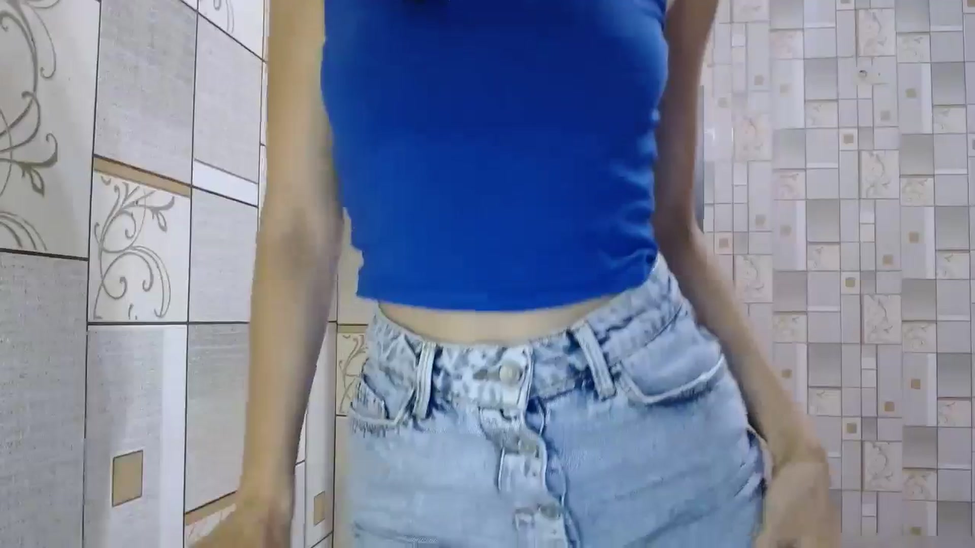 Gallery image thumbnail from Smoosi's myfreecams stream on, 07/23/2024, 20:39 image 10 of 20