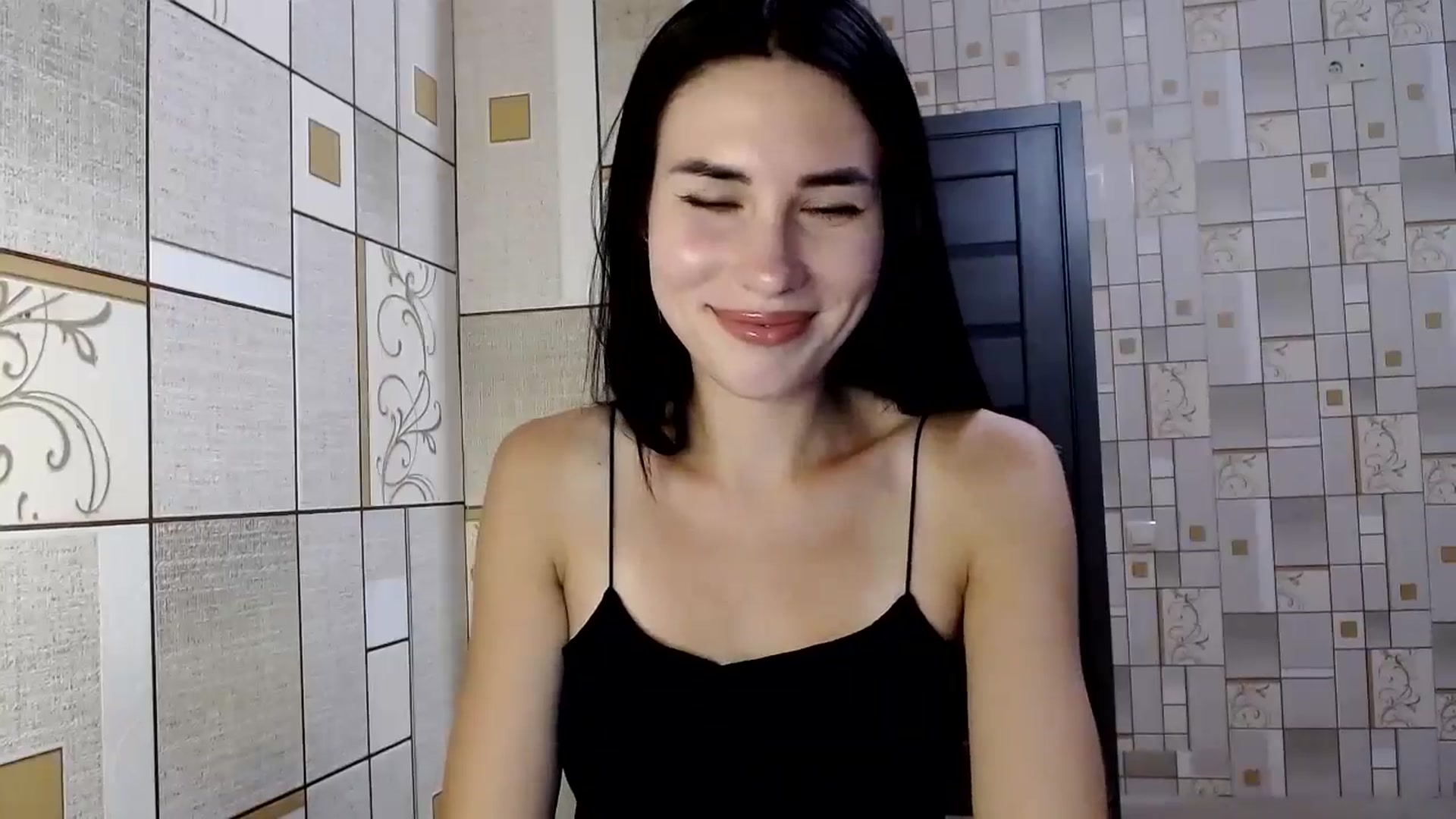 Gallery image thumbnail from Smoosi's myfreecams stream on, 08/14/2024, 20:25 image 7 of 20