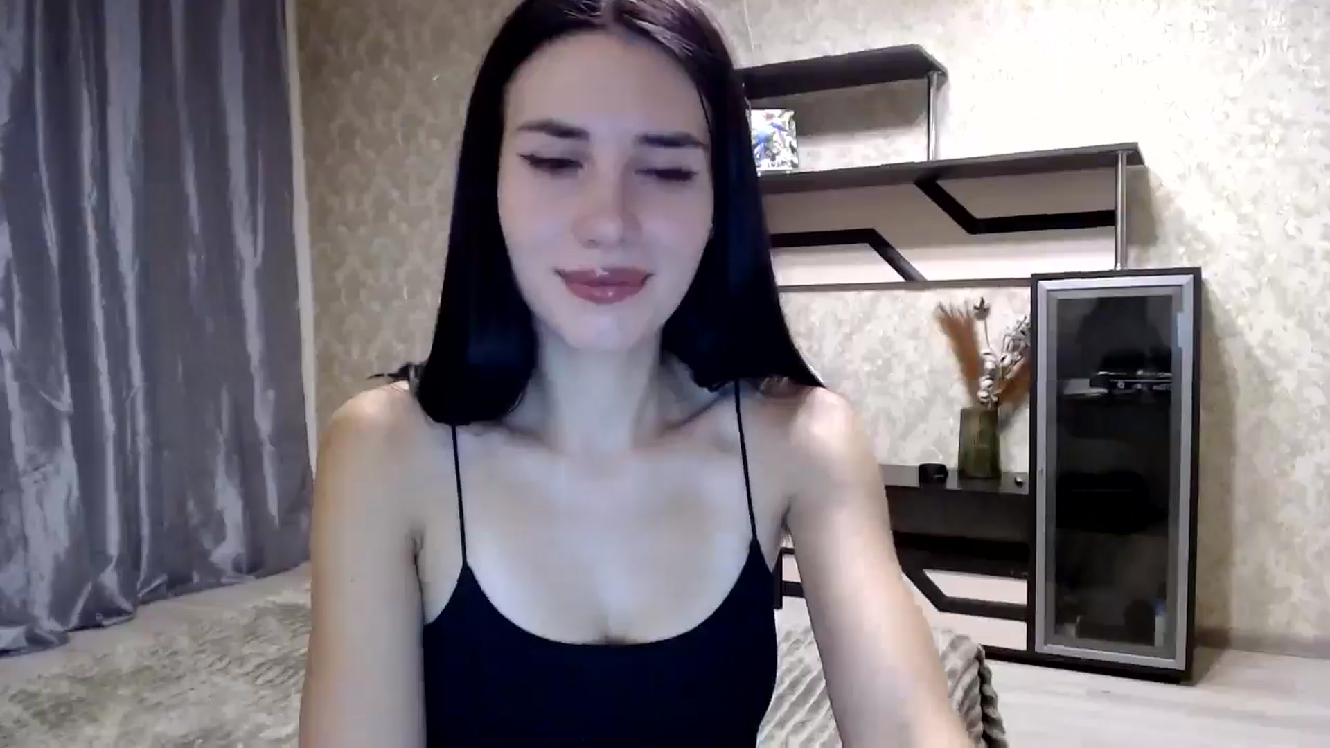 Gallery image thumbnail from Smoosi's myfreecams stream on, 08/24/2024, 22:22 image 4 of 20