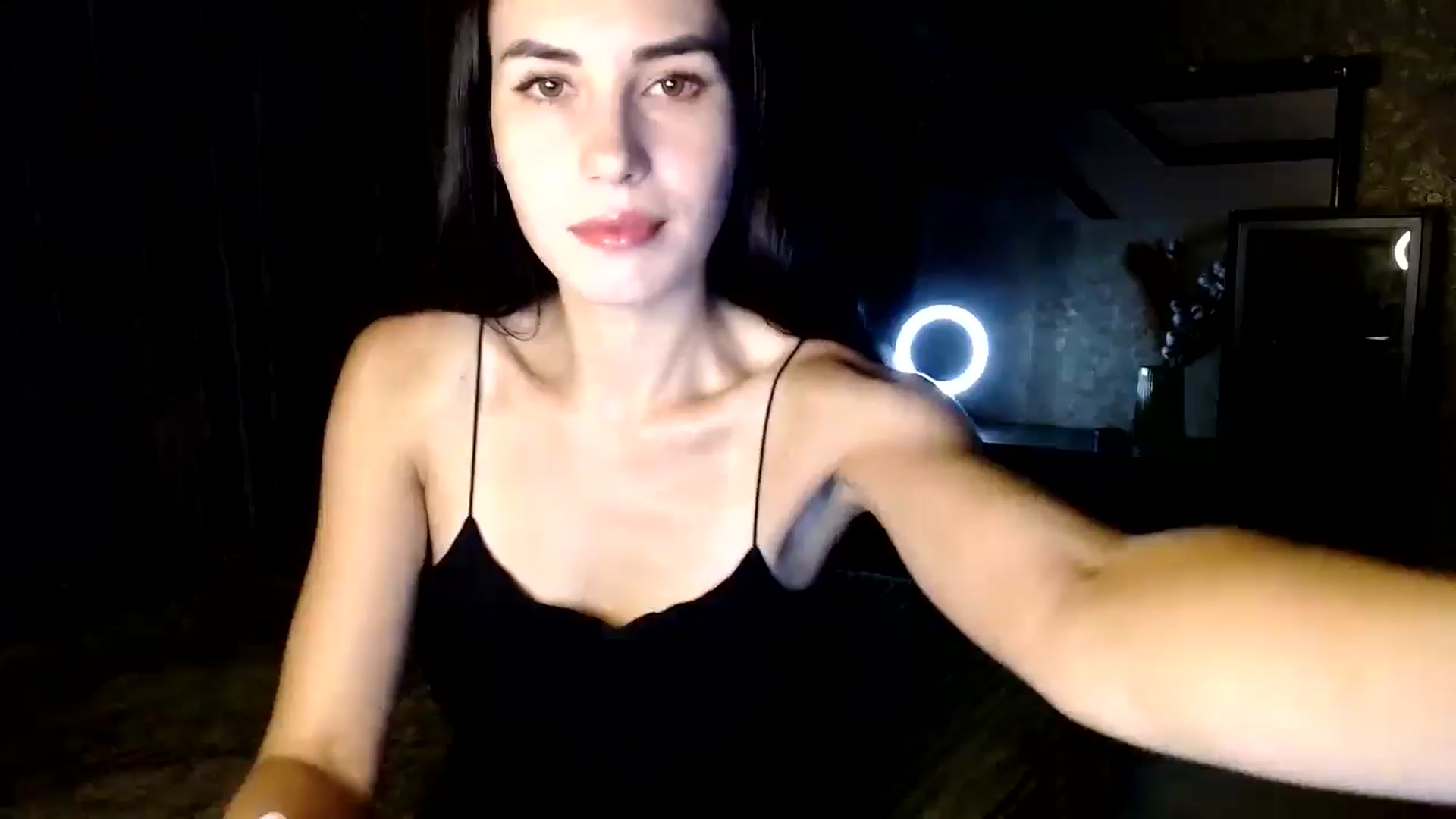 Gallery image thumbnail from Smoosi's myfreecams stream on, 08/25/2024, 18:57 image 2 of 20