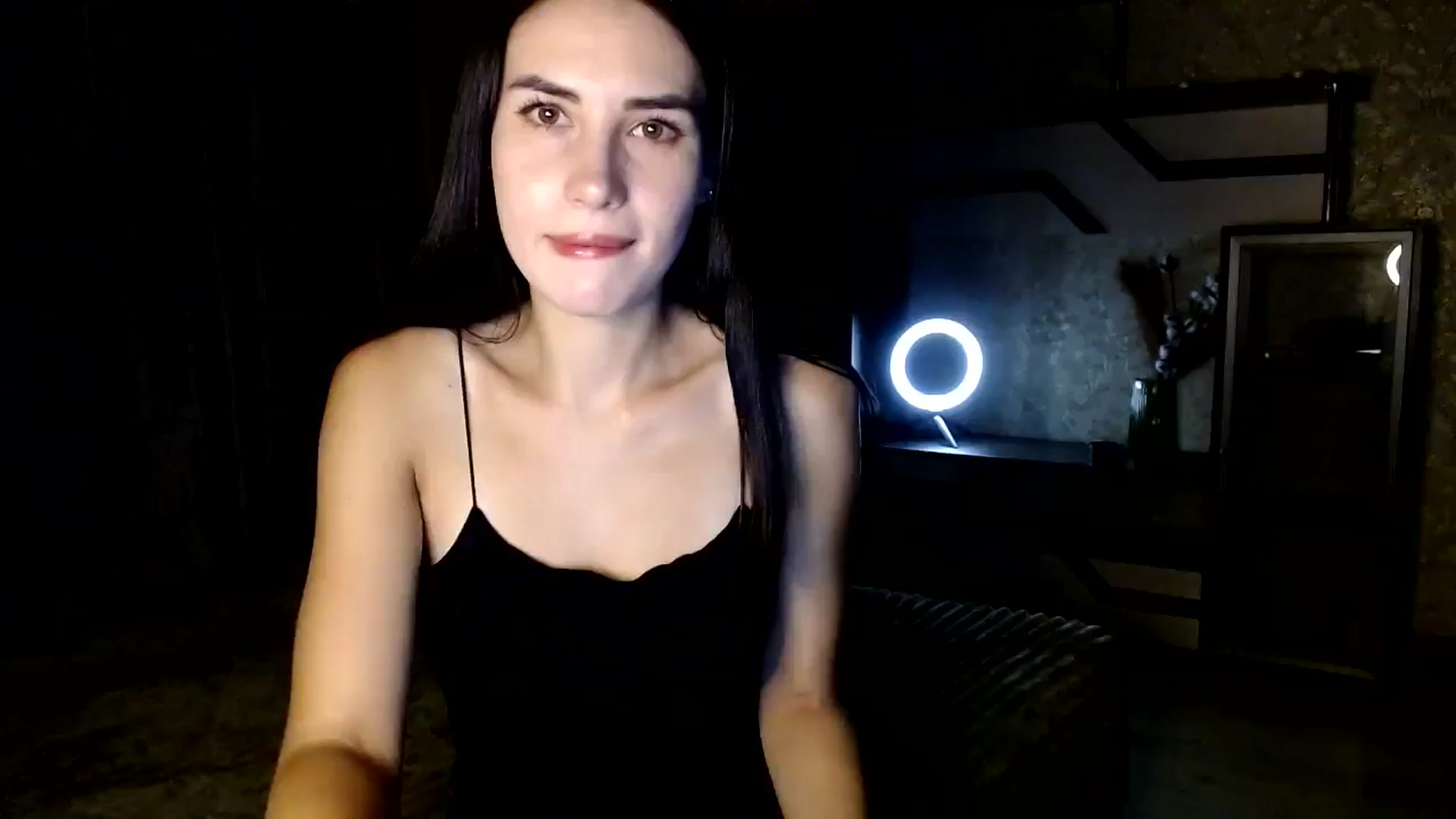 Gallery image thumbnail from Smoosi's myfreecams stream on, 08/25/2024, 18:57 image 8 of 20