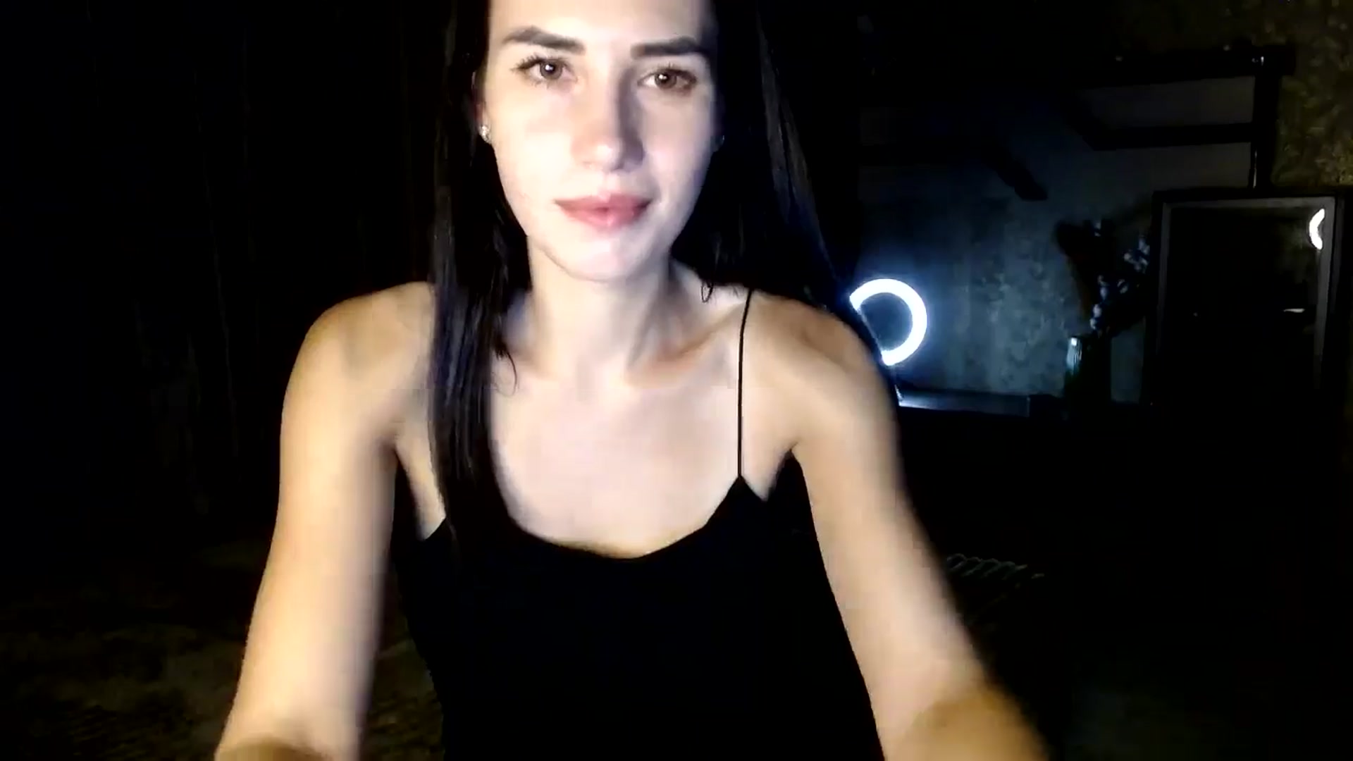Gallery image thumbnail from Smoosi's myfreecams stream on, 08/25/2024, 20:44 image 6 of 20
