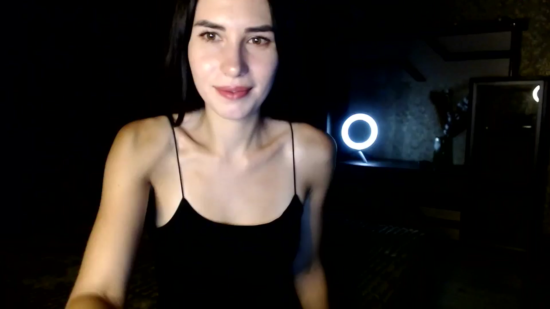 Gallery image thumbnail from Smoosi's myfreecams stream on, 08/25/2024, 20:44 image 1 of 20