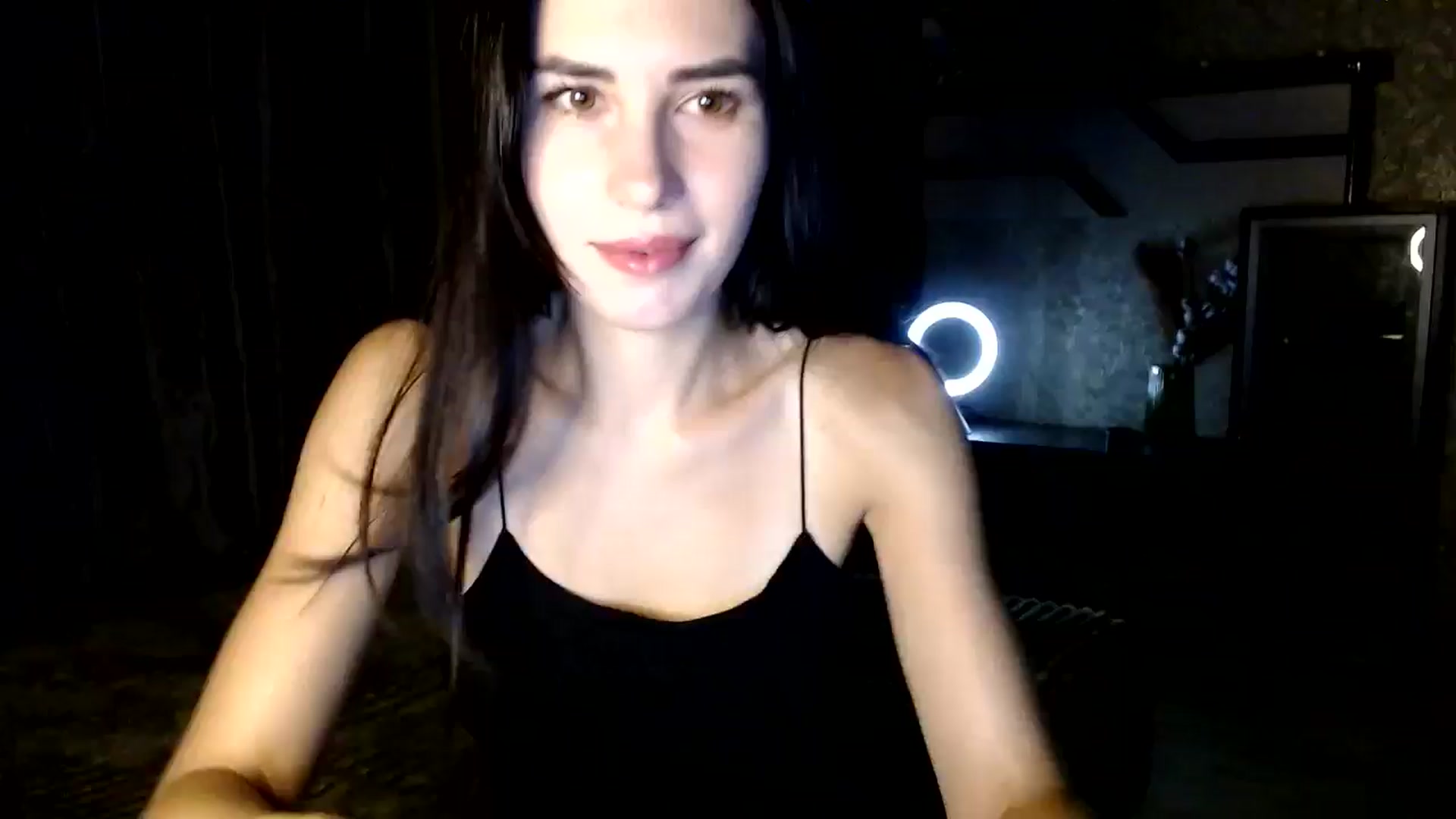 Gallery image thumbnail from Smoosi's myfreecams stream on, 08/25/2024, 20:44 image 3 of 20