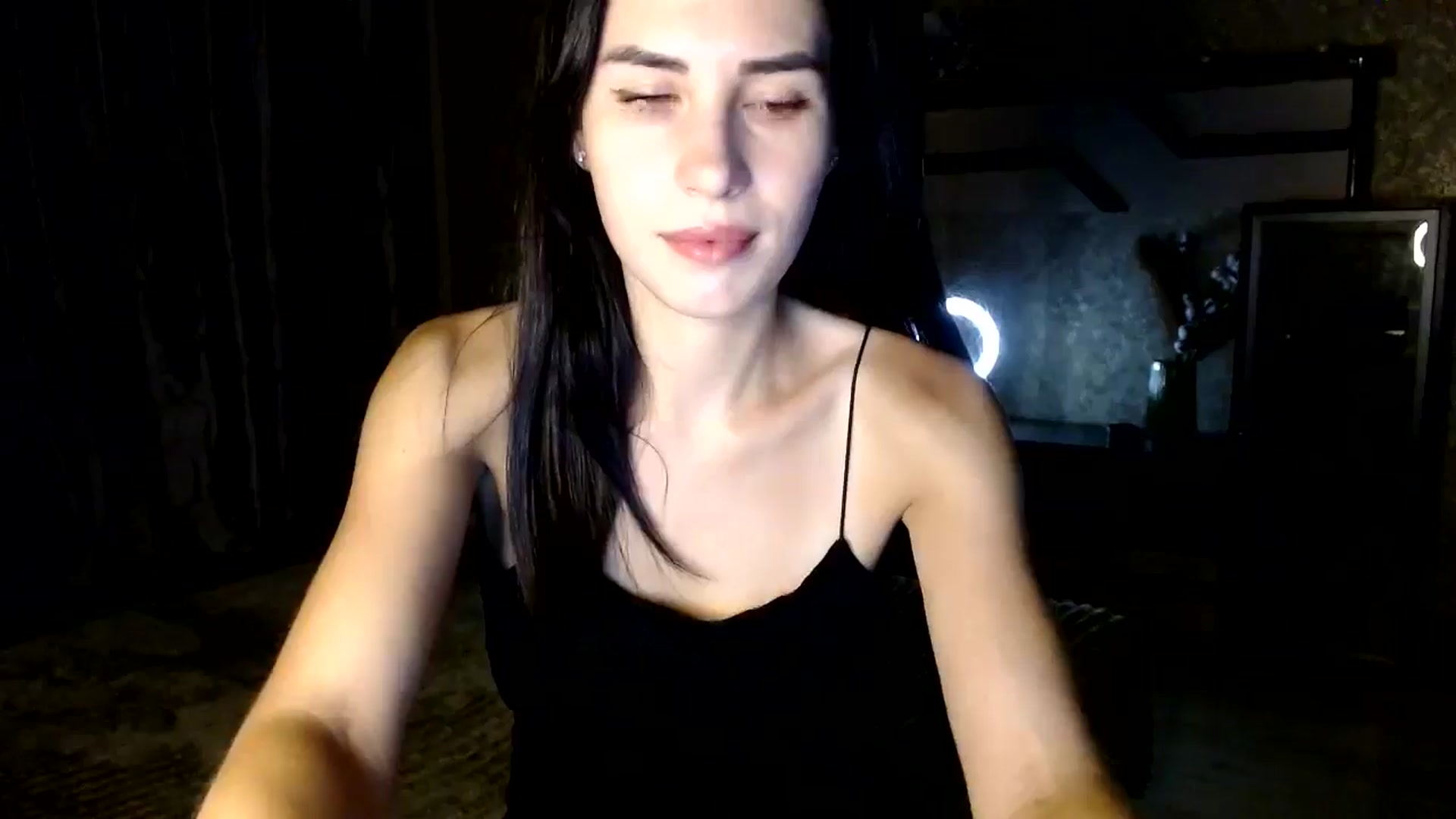Gallery image thumbnail from Smoosi's myfreecams stream on, 08/25/2024, 20:44 image 16 of 20