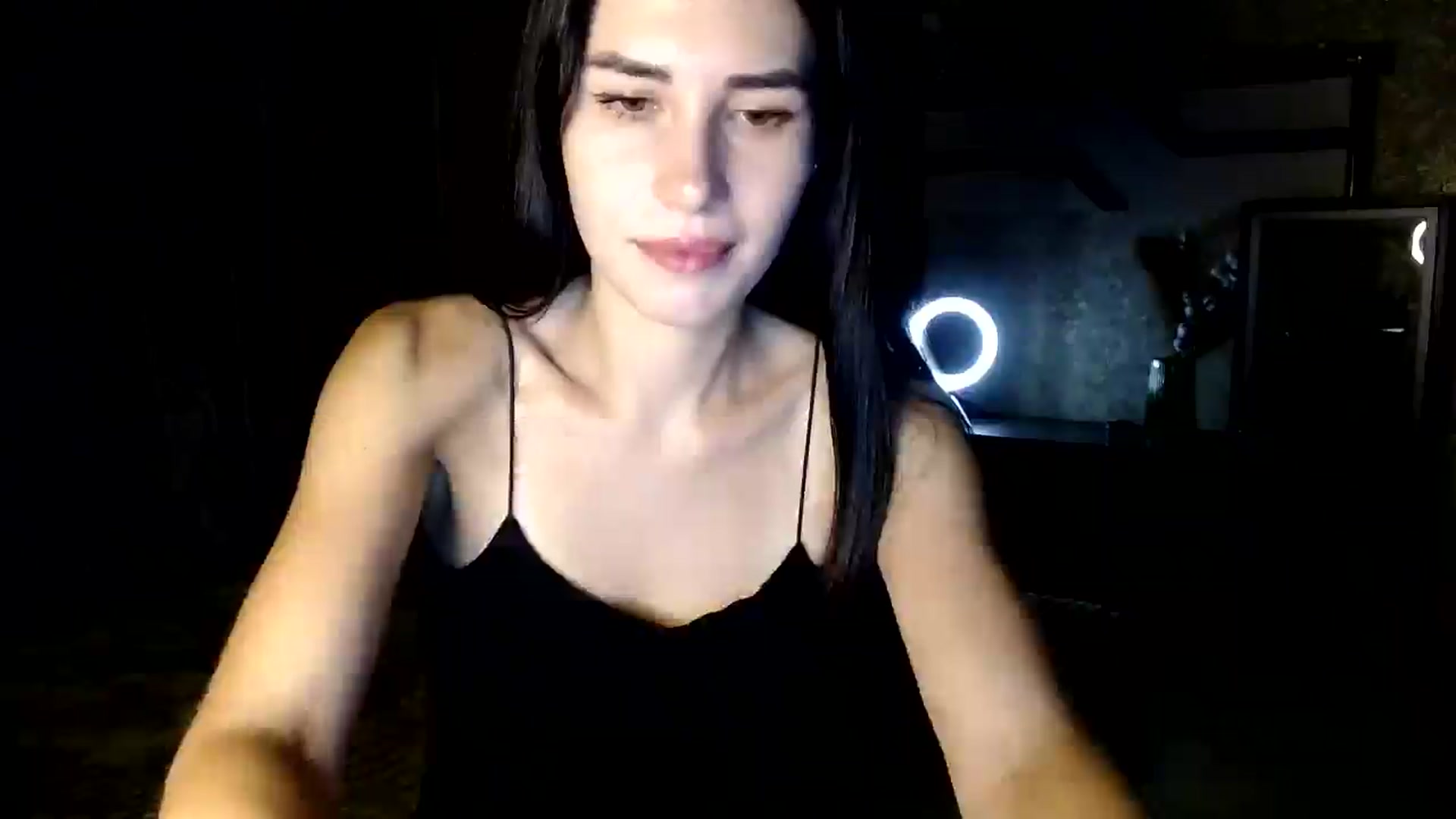 Gallery image thumbnail from Smoosi's myfreecams stream on, 08/25/2024, 21:15 image 3 of 20
