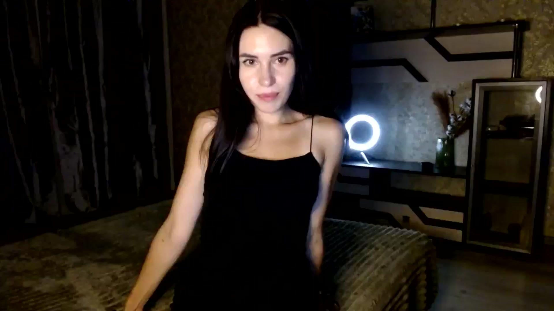 Gallery image thumbnail from Smoosi's myfreecams stream on, 08/25/2024, 21:15 image 16 of 20
