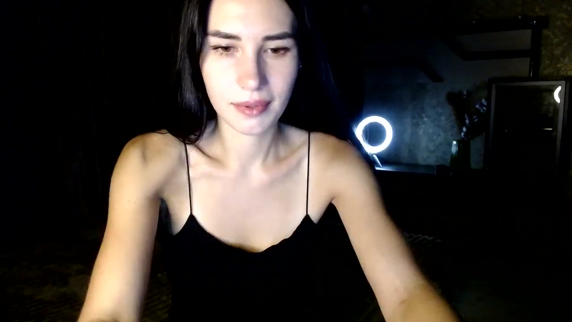Gallery image thumbnail from Smoosi's myfreecams stream on, 08/25/2024, 21:15 image 6 of 20