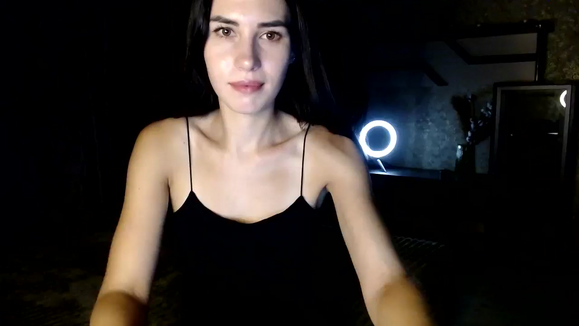 Gallery image thumbnail from Smoosi's myfreecams stream on, 08/25/2024, 21:15 image 17 of 20