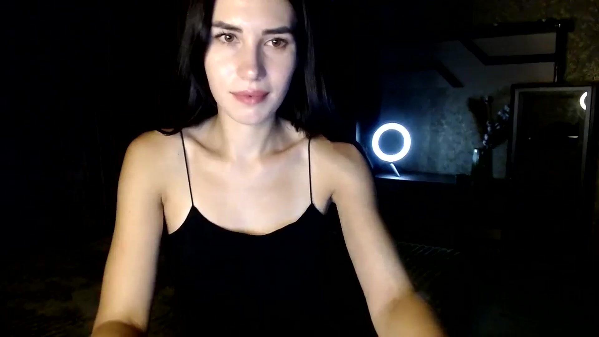 Gallery image thumbnail from Smoosi's myfreecams stream on, 08/25/2024, 21:15 image 18 of 20