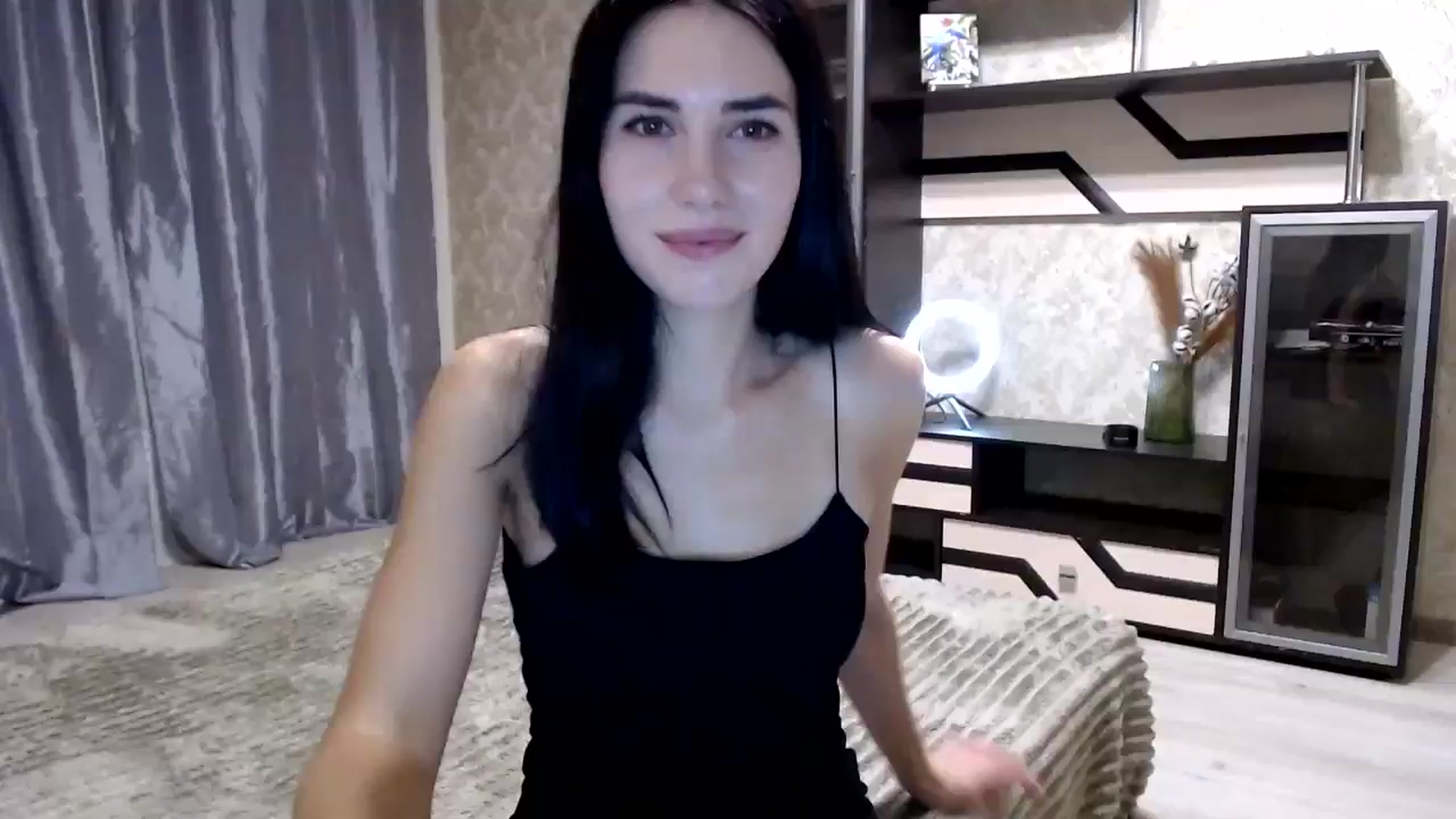 Gallery image thumbnail from Smoosi's myfreecams stream on, 08/25/2024, 22:49 image 15 of 20