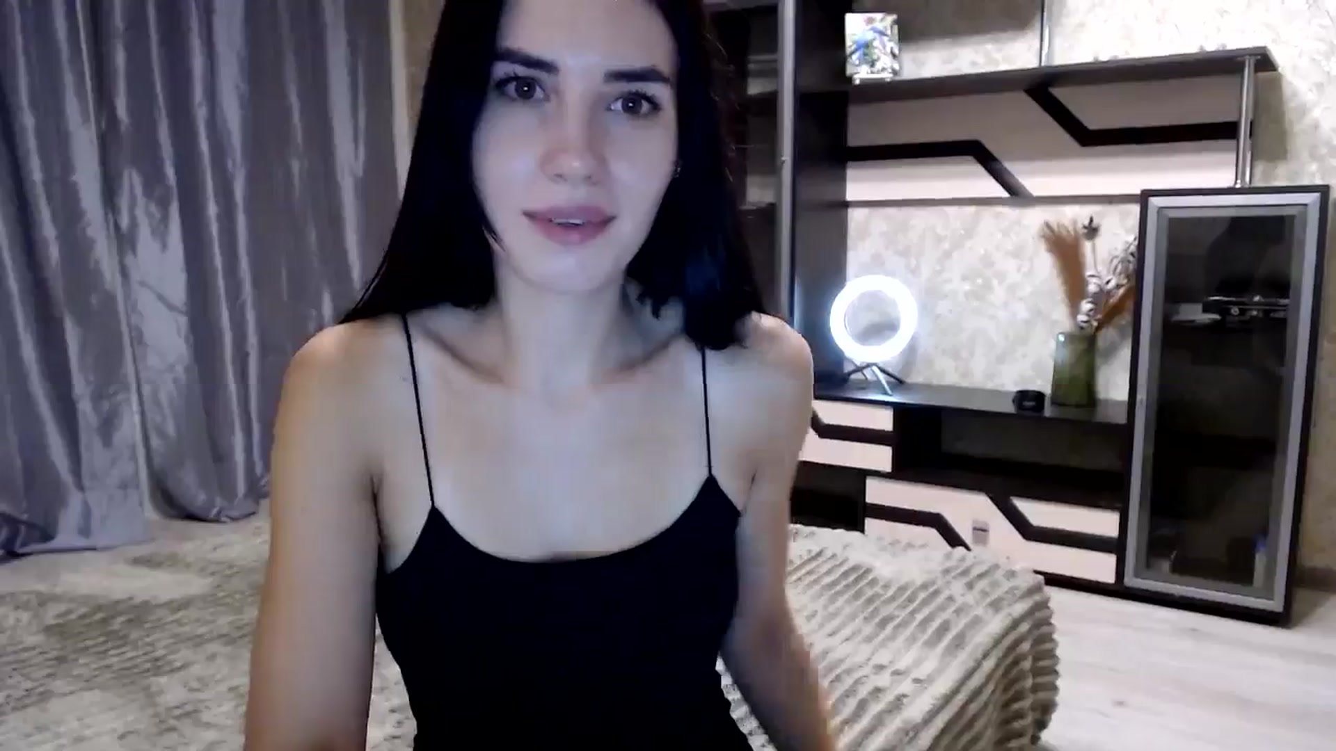 Gallery image thumbnail from Smoosi's myfreecams stream on, 08/25/2024, 22:49 image 4 of 20