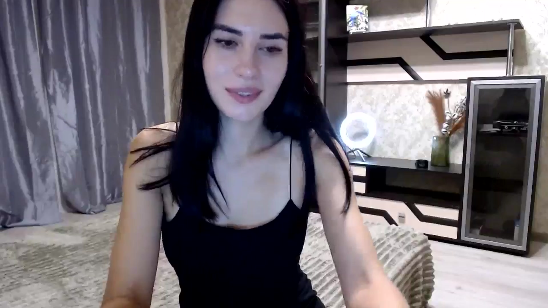 Gallery image thumbnail from Smoosi's myfreecams stream on, 08/25/2024, 22:49 image 14 of 20