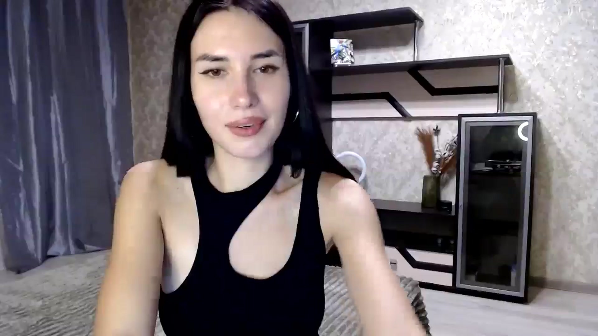 Gallery image thumbnail from Smoosi's myfreecams stream on, 08/30/2024, 19:44 image 17 of 20