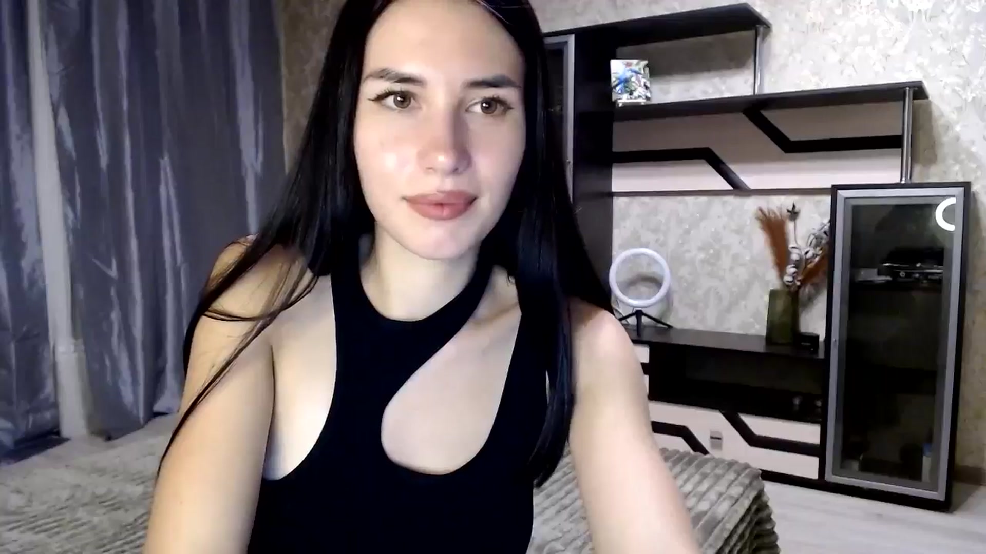 Gallery image thumbnail from Smoosi's myfreecams stream on, 08/30/2024, 19:44 image 14 of 20