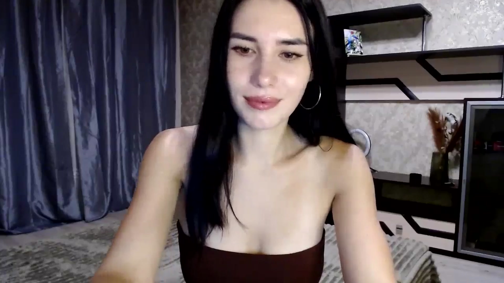 Gallery image thumbnail from Smoosi's myfreecams stream on, 09/05/2024, 18:37 image 18 of 20
