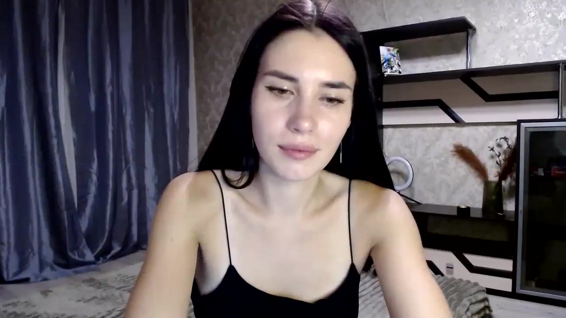 Gallery image thumbnail from Smoosi's myfreecams stream on, 09/09/2024, 21:25 image 2 of 20