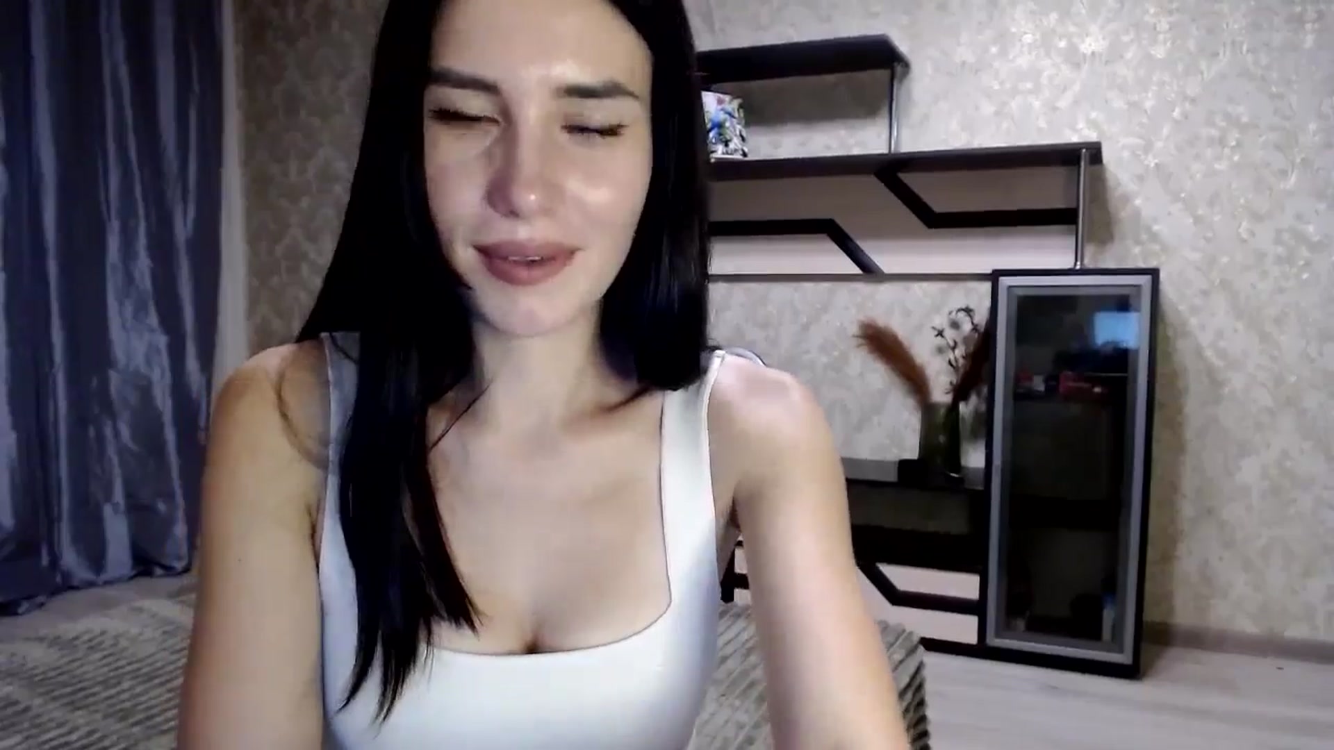 Gallery image thumbnail from Smoosi's myfreecams stream on, 09/11/2024, 19:01 image 9 of 20