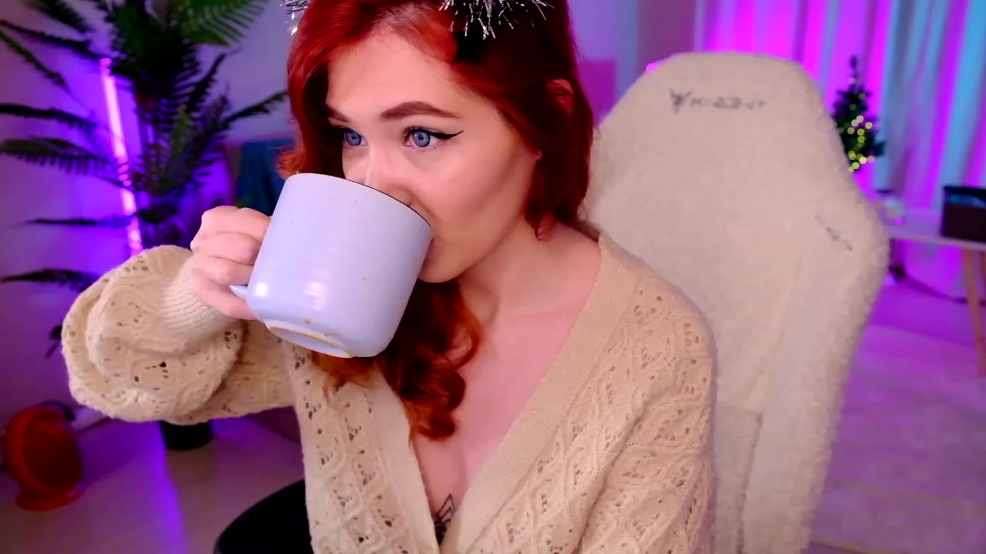 Gallery image thumbnail from SmthWrong's myfreecams stream on, 12/26/2023, 02:49 image 6 of 20