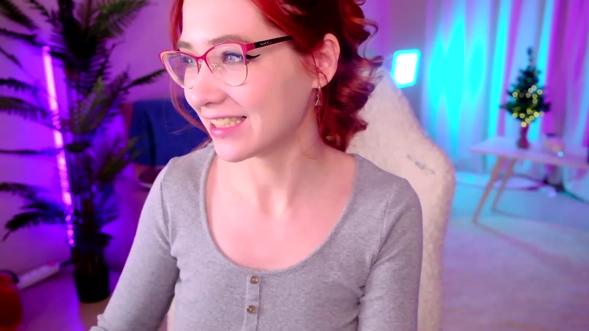 Gallery image thumbnail from SmthWrong's myfreecams stream on, 12/27/2023, 02:36 image 9 of 20