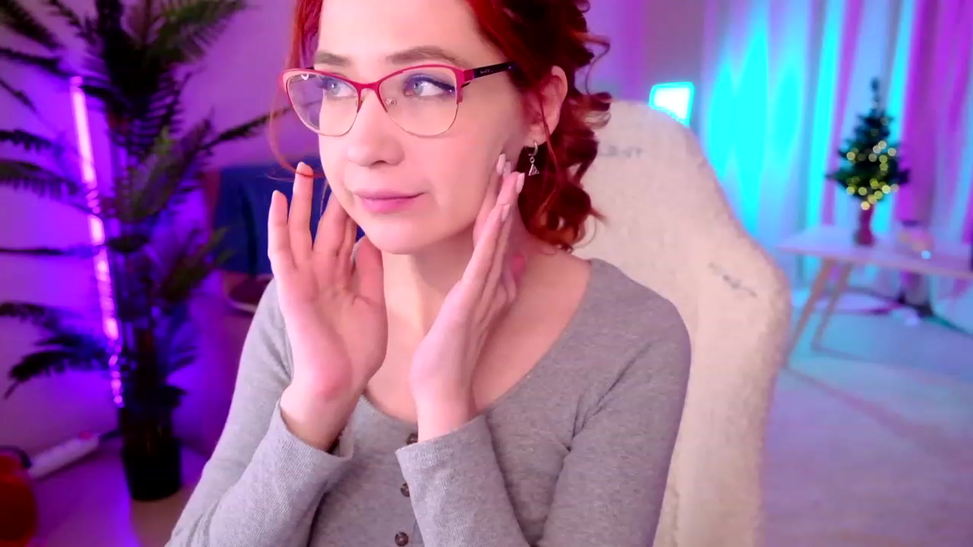 Gallery image thumbnail from SmthWrong's myfreecams stream on, 12/27/2023, 02:36 image 4 of 20