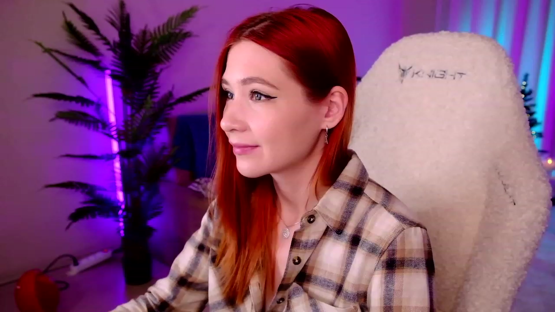 Gallery image thumbnail from SmthWrong's myfreecams stream on, 01/03/2024, 04:25 image 6 of 20