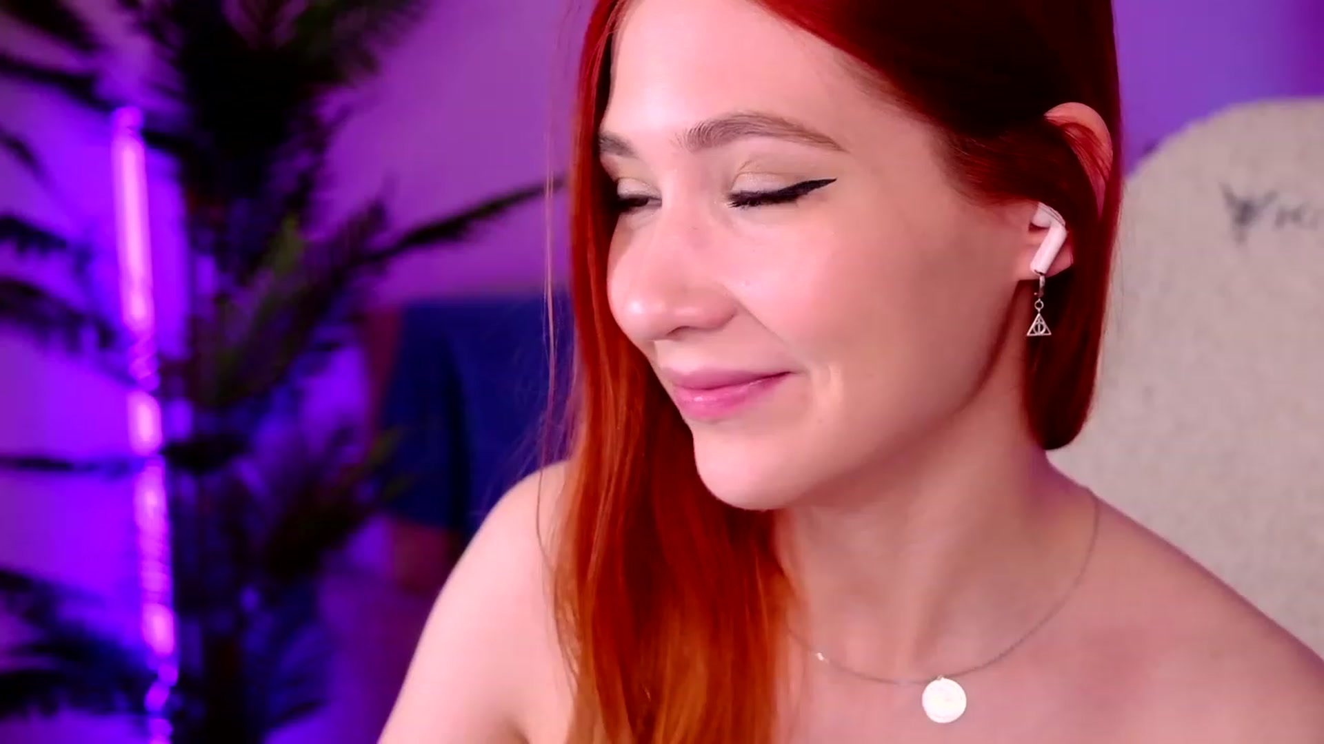 Gallery image thumbnail from SmthWrong's myfreecams stream on, 01/03/2024, 04:41 image 11 of 20