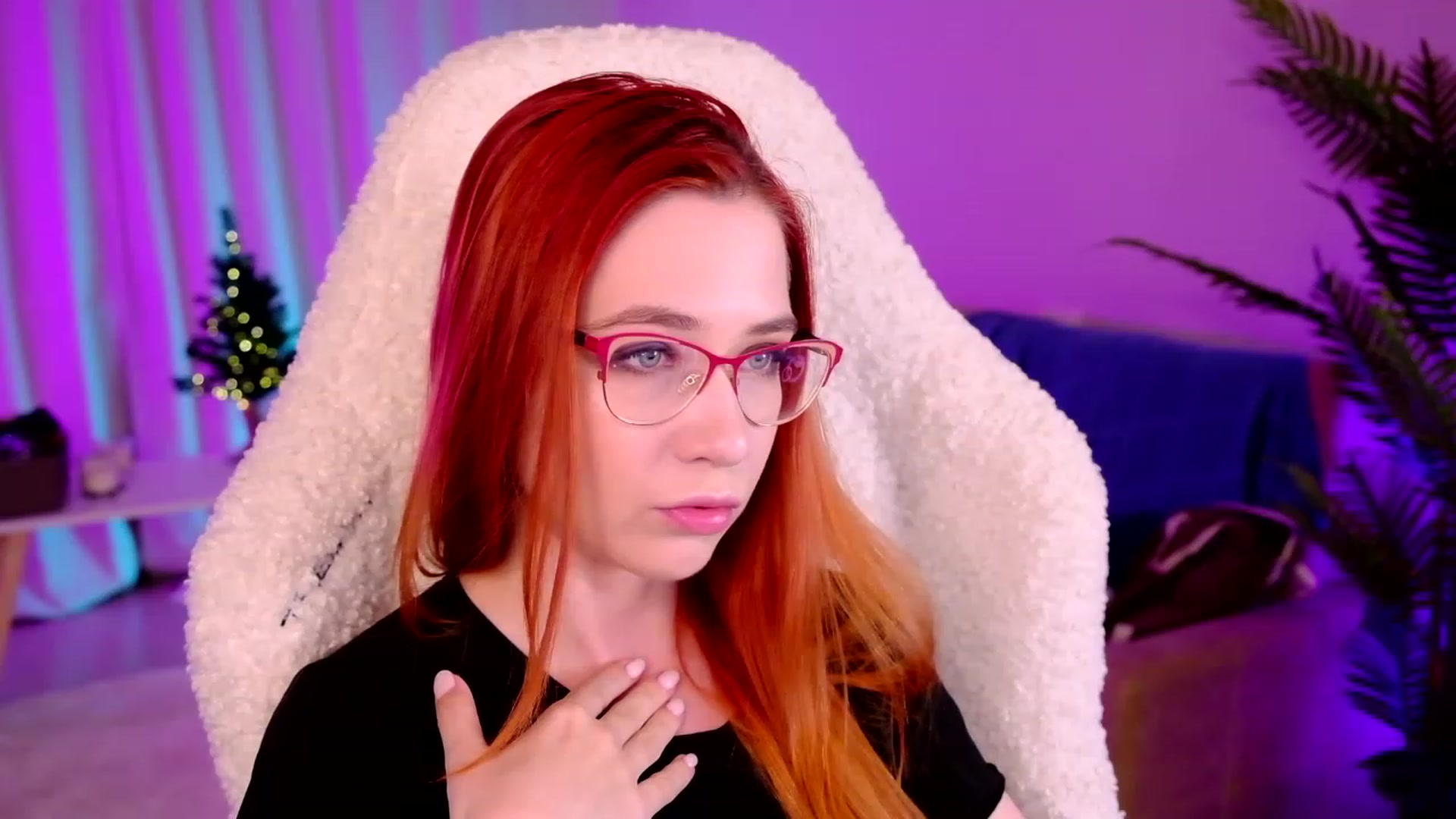 Gallery image thumbnail from SmthWrong's myfreecams stream on, 01/04/2024, 03:21 image 6 of 20