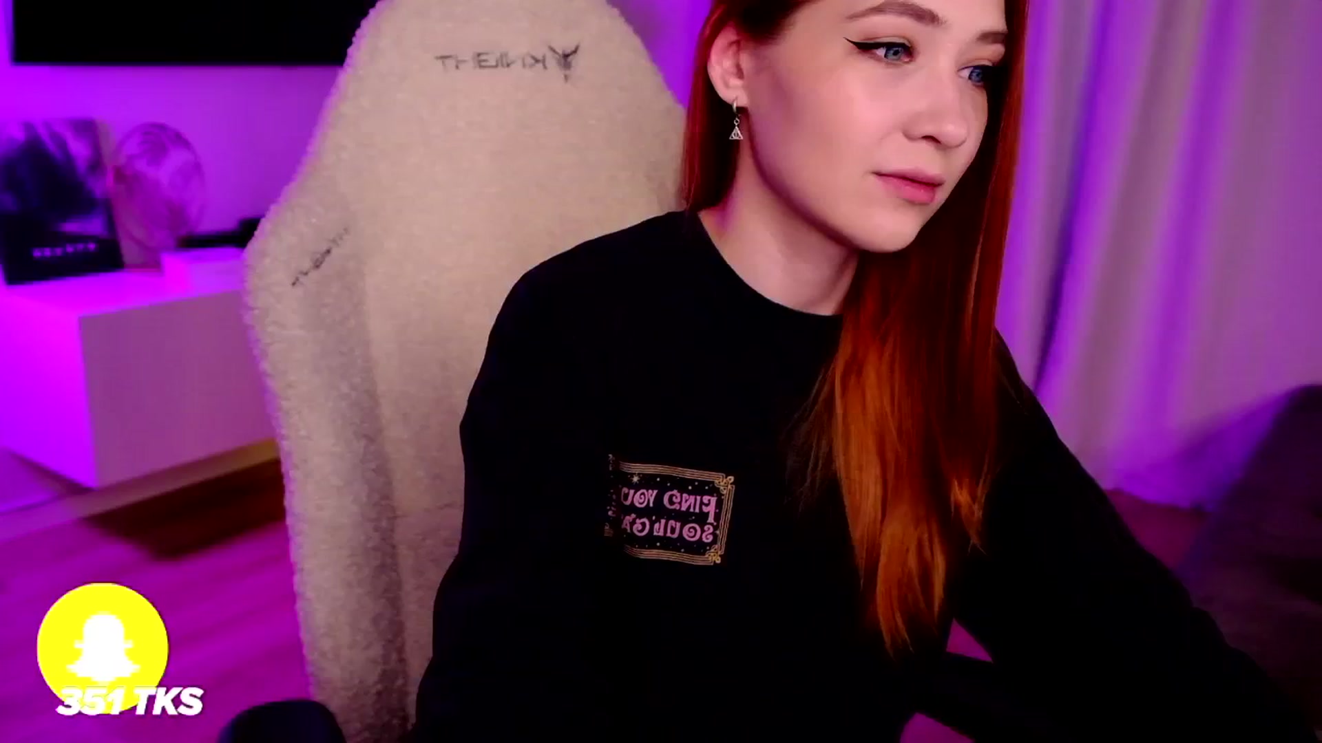 Gallery image thumbnail from SmthWrong's myfreecams stream on, 06/16/2024, 01:32 image 6 of 20