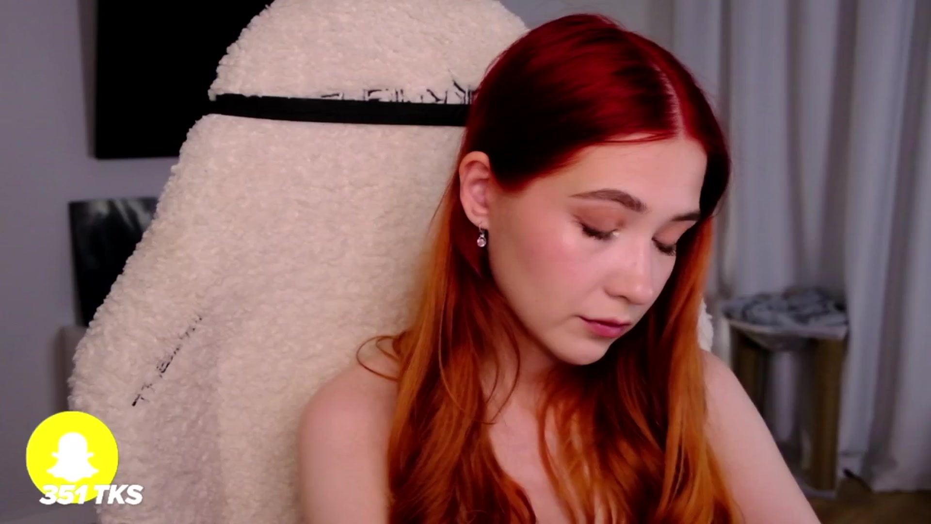 Gallery image thumbnail from SmthWrong's myfreecams stream on, 10/27/2024, 24:20 image 4 of 20