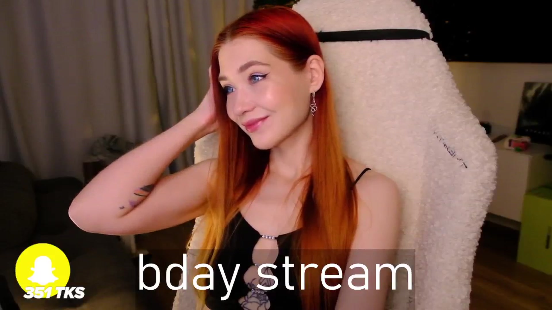 Gallery image thumbnail from SmthWrong's myfreecams stream on, 12/27/2024, 02:47 image 3 of 20