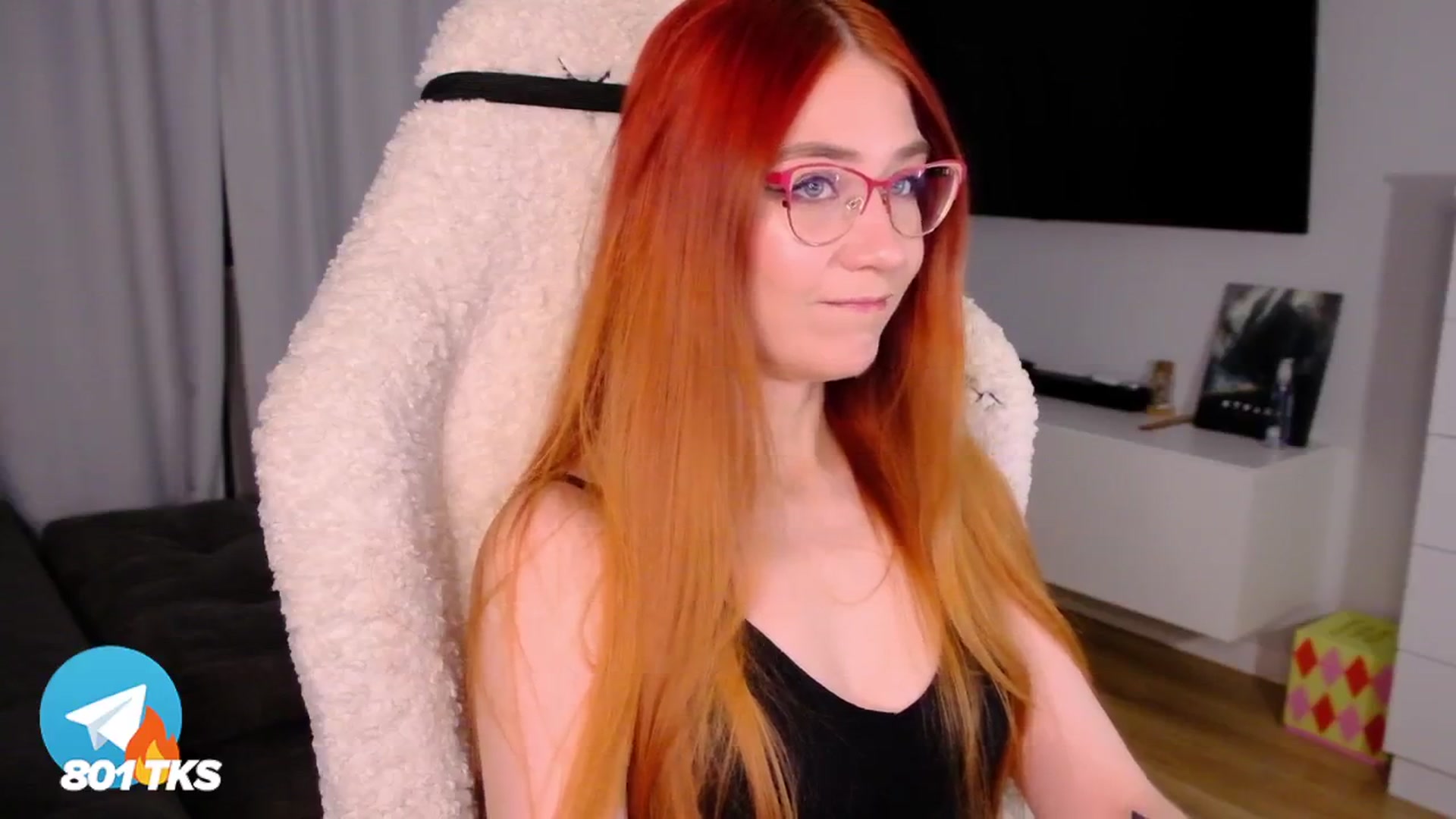 Gallery image thumbnail from SmthWrong's myfreecams stream on, 01/19/2025, 01:34 image 10 of 20