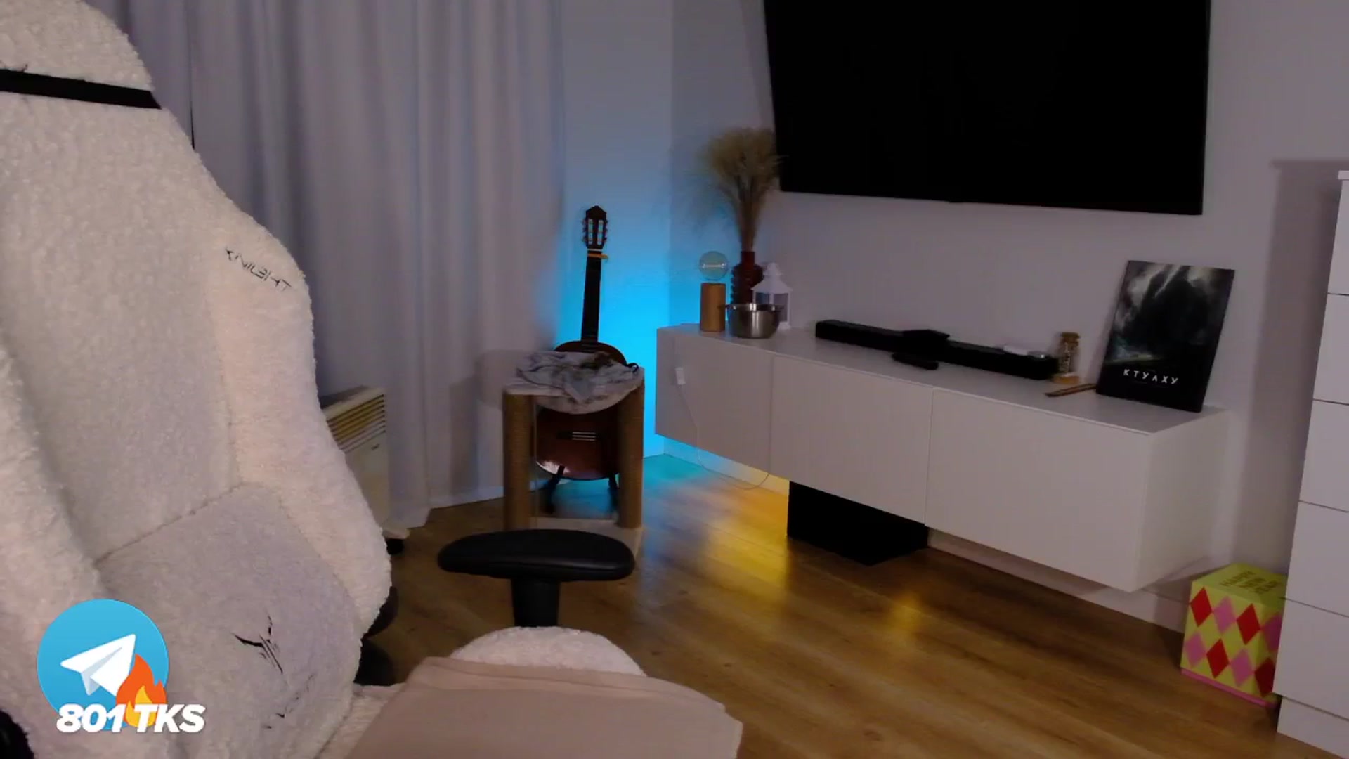 Gallery image thumbnail from SmthWrong's myfreecams stream on, 01/19/2025, 01:34 image 20 of 20