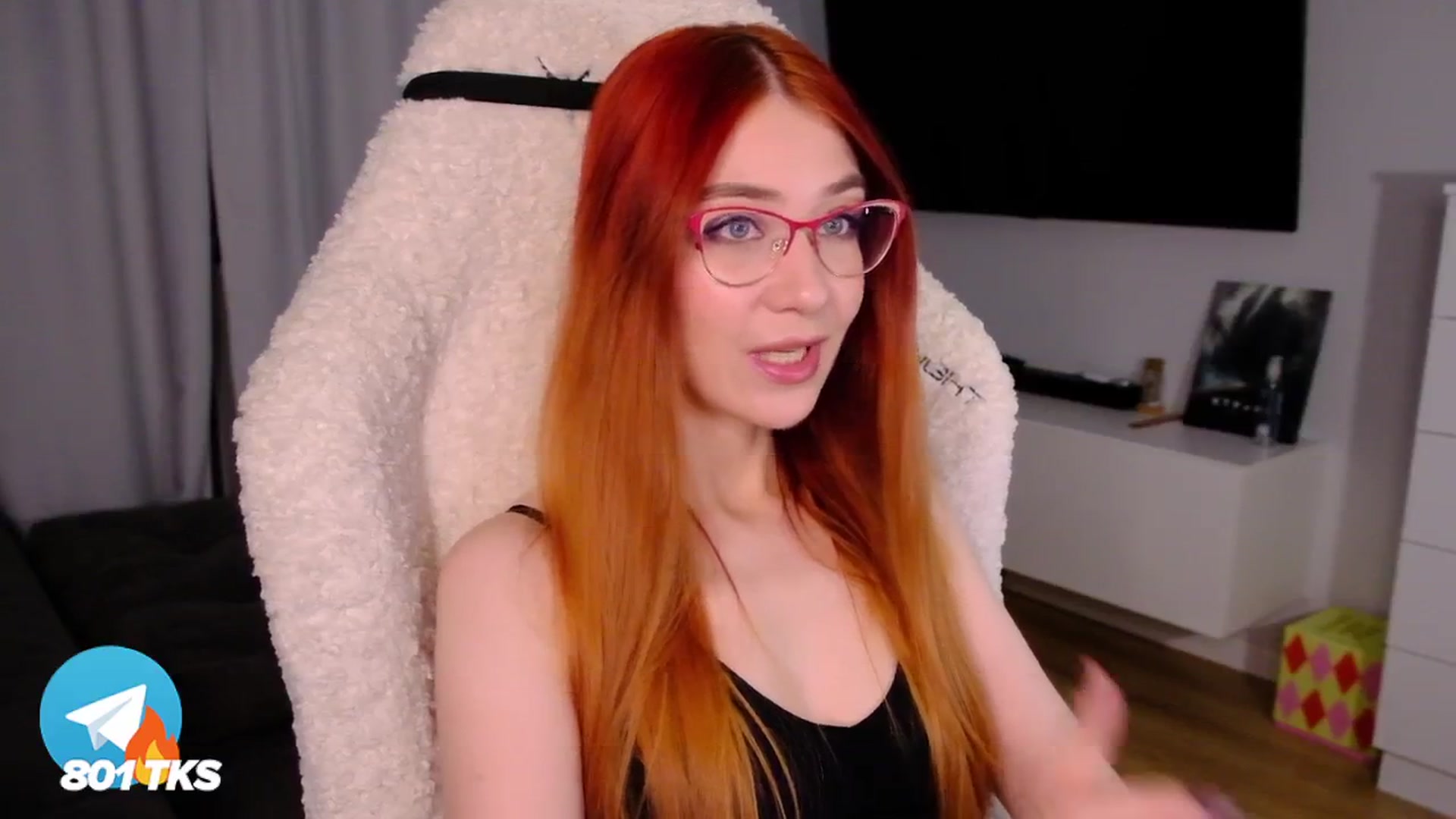 Gallery image thumbnail from SmthWrong's myfreecams stream on, 01/19/2025, 01:34 image 16 of 20