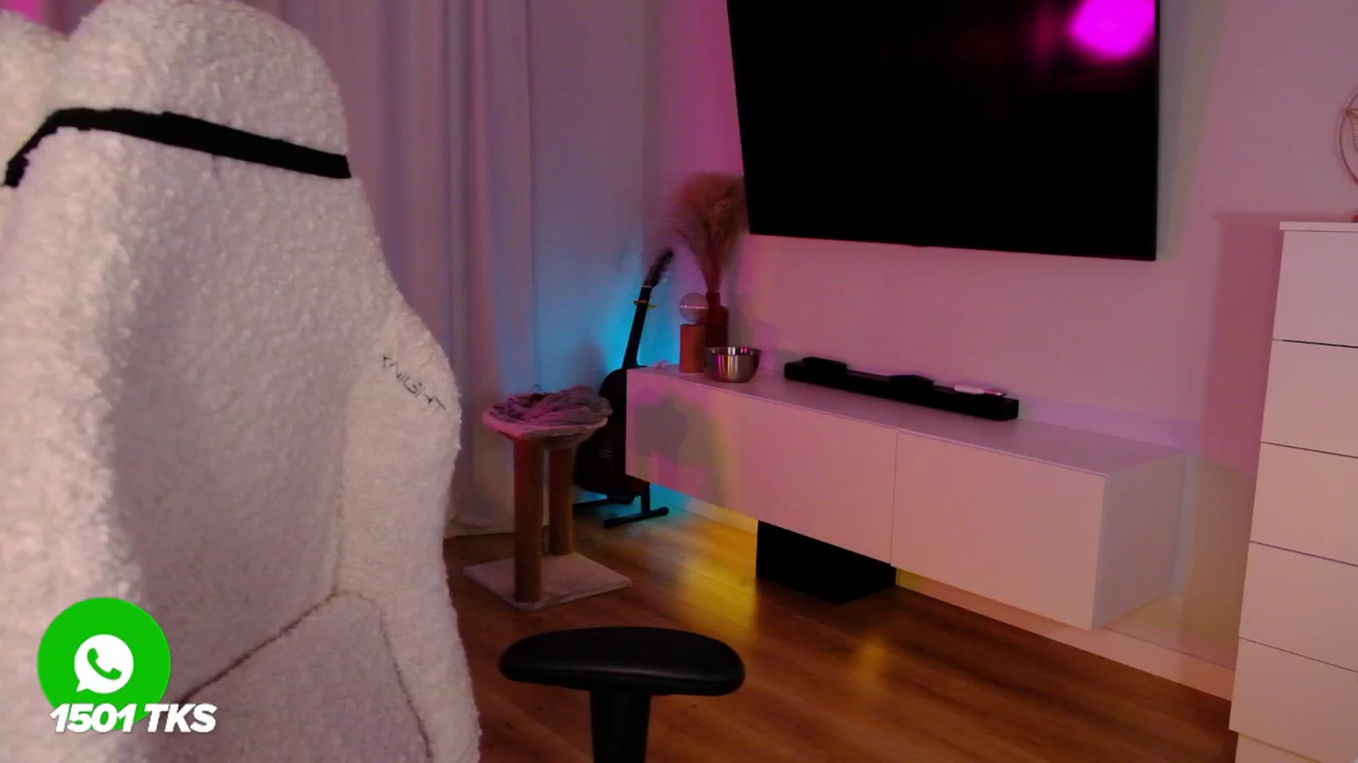 Gallery image thumbnail from SmthWrong's myfreecams stream on, 03/01/2025, 01:01 image 1 of 20
