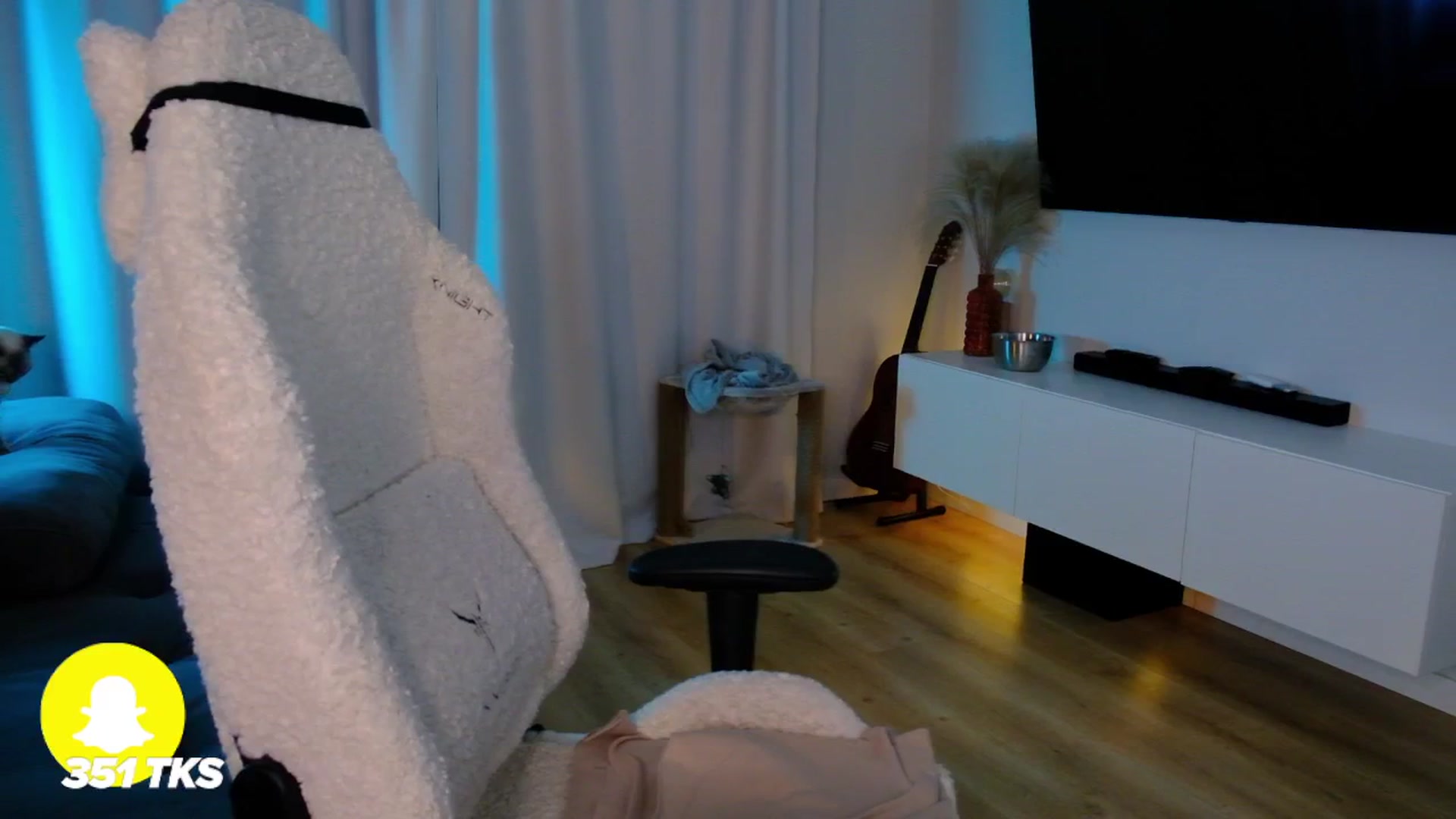 Gallery image thumbnail from SmthWrong's myfreecams stream on, 04/03/2025, 03:30 image 2 of 20