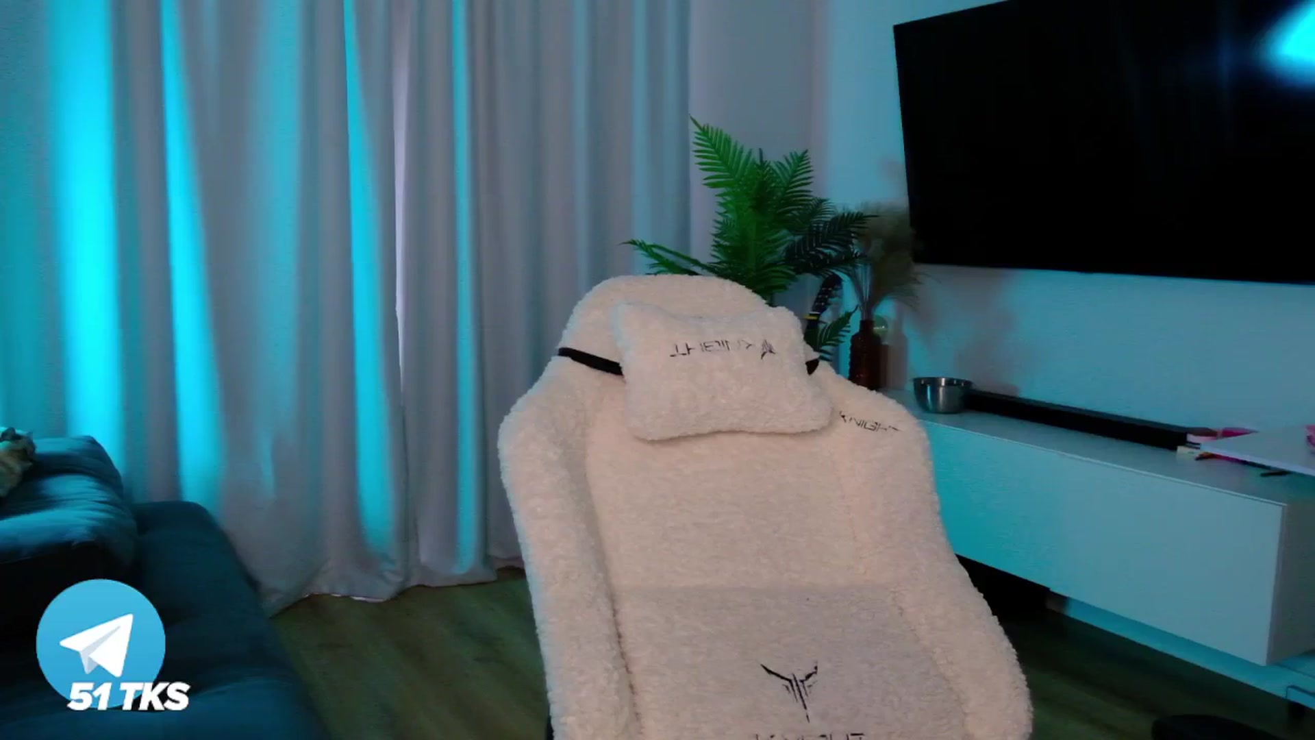 Gallery image thumbnail from SmthWrong's myfreecams stream on, 06/04/2025, 02:10 image 8 of 20