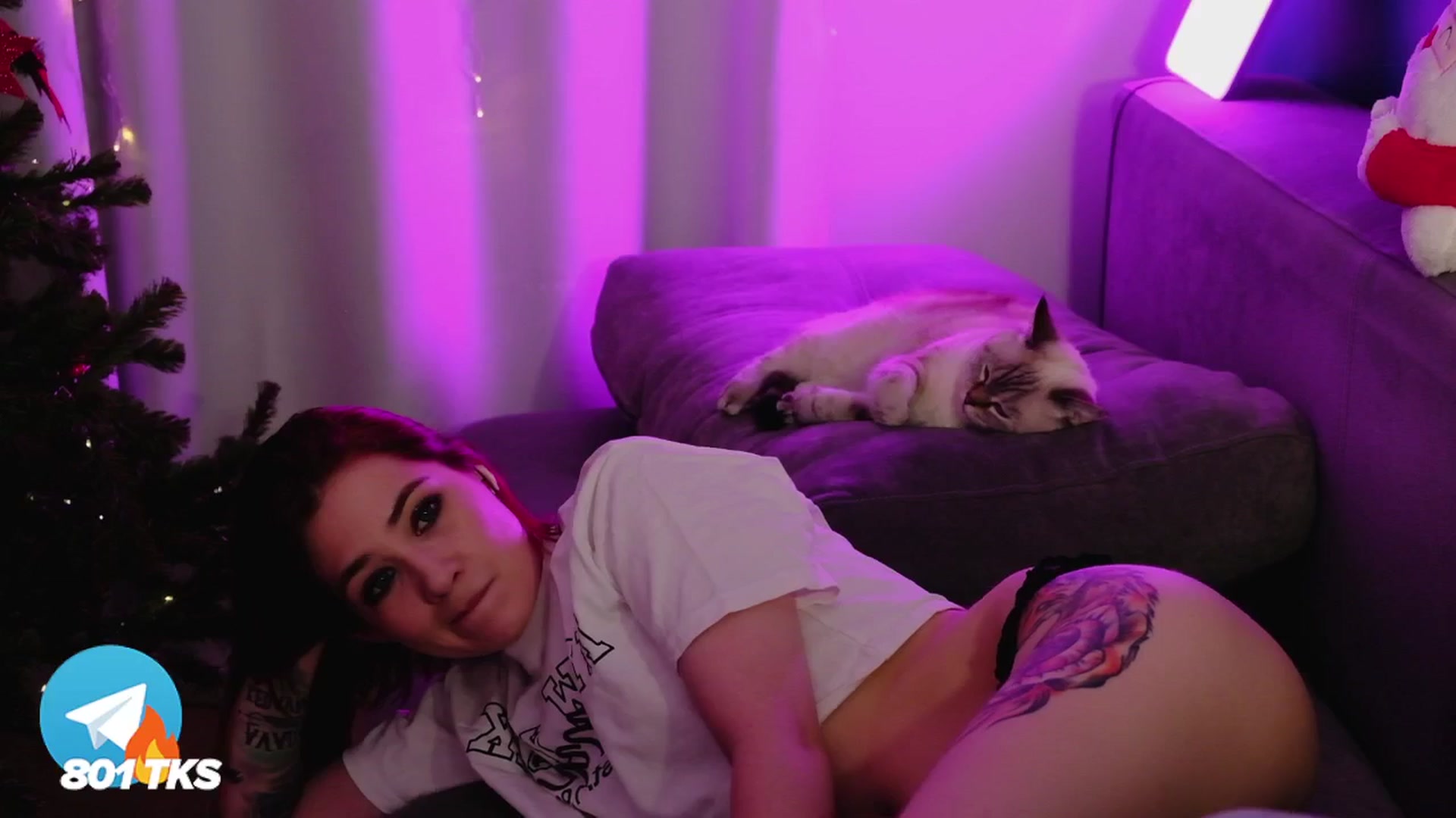 Gallery image thumbnail from SmthWrong's myfreecams stream on, 12/20/2025, 01:17 image 19 of 20