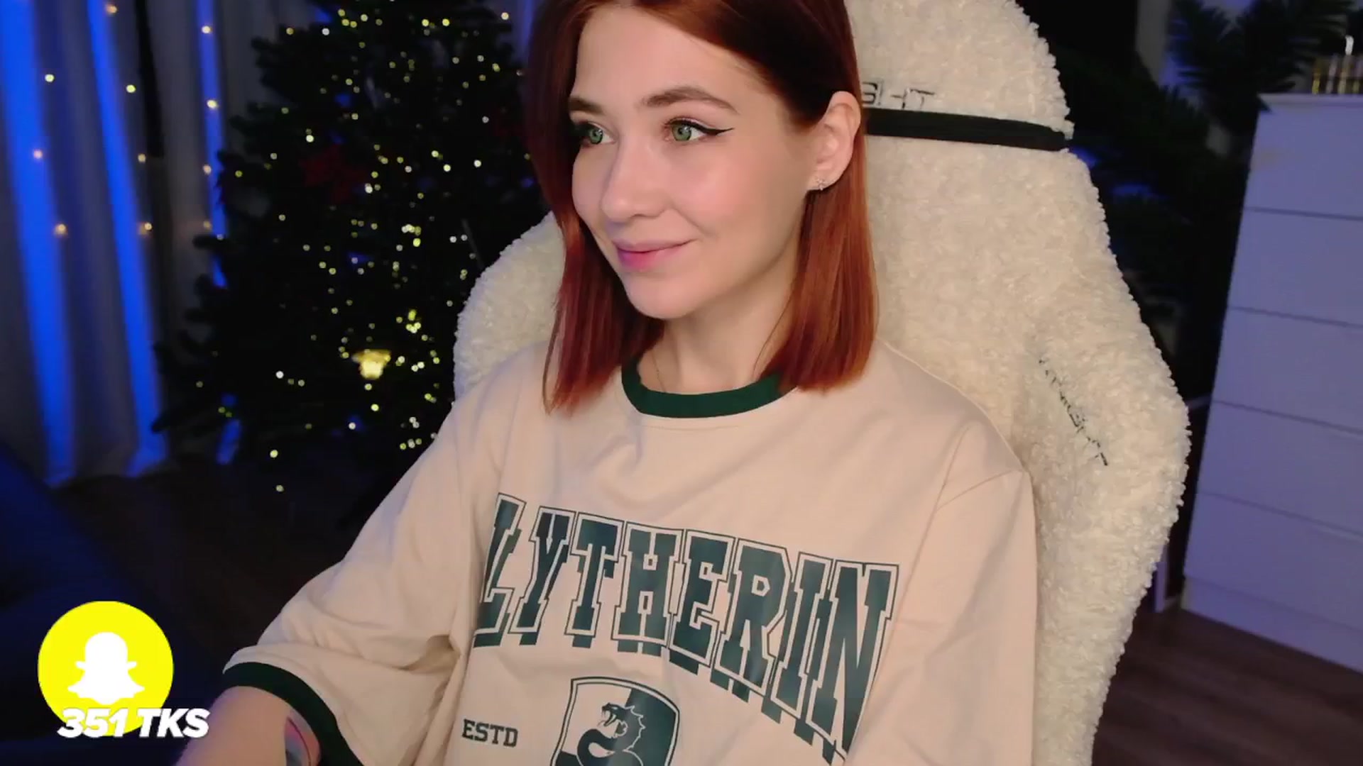 Gallery image thumbnail from SmthWrong's myfreecams stream on, 12/31/2025, 24:02 image 15 of 20