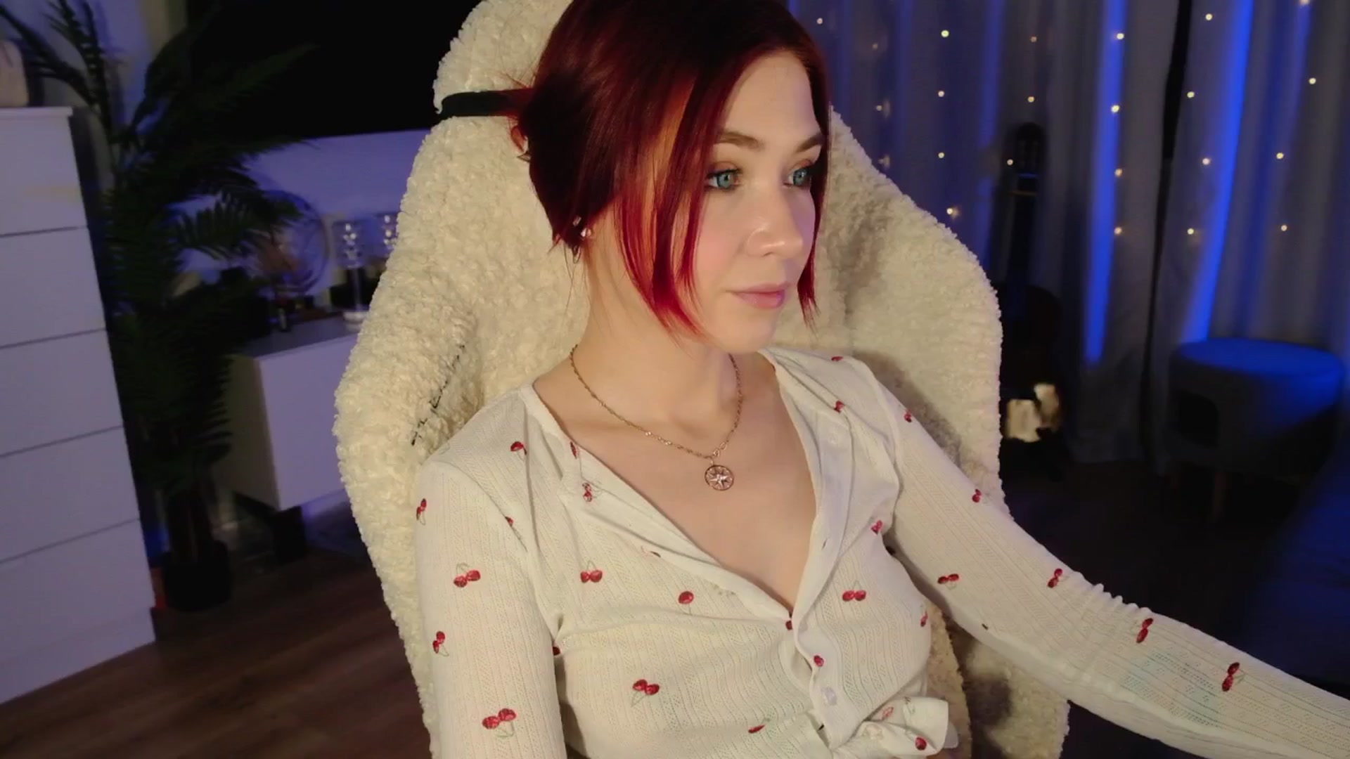 Gallery image thumbnail from SmthWrong's myfreecams stream on, 02/08/2026, 01:03 image 10 of 20