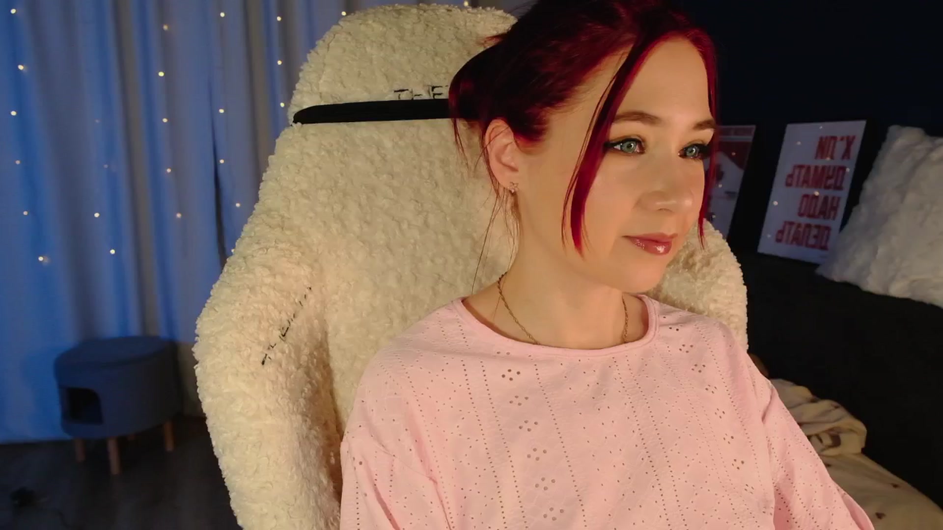 Gallery image thumbnail from SmthWrong's myfreecams stream on, 03/01/2026, 03:21 image 15 of 20